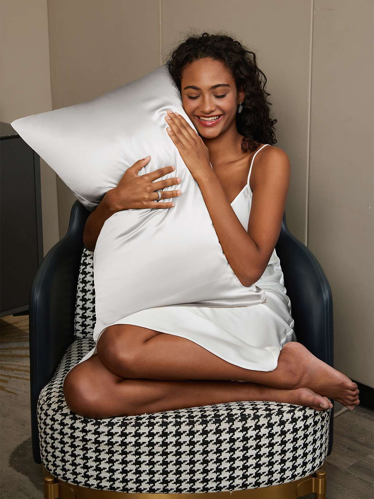 22Momme 100% Pure Silk Pillowcase - Hidden Zipper - Image 39