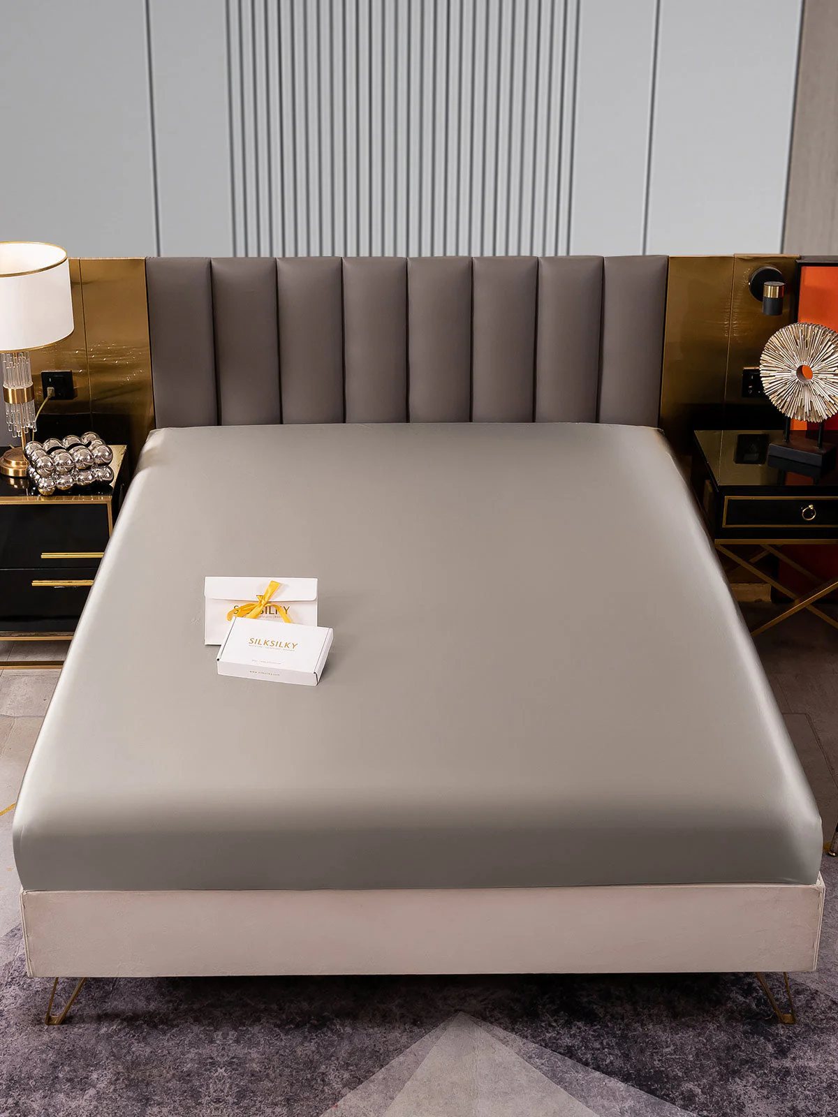 22Momme Mulberry Silk Seamless Fitted Sheet - Image 22