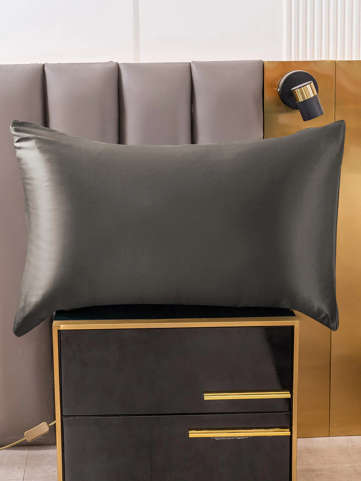 30Momme Luxurious 100% Silk Pillowcase - Envelope - Image 3