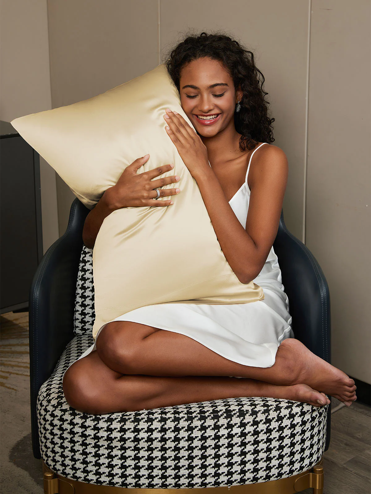 30Momme Luxurious 100% Silk Pillowcase - Hidden Zipper - Image 45