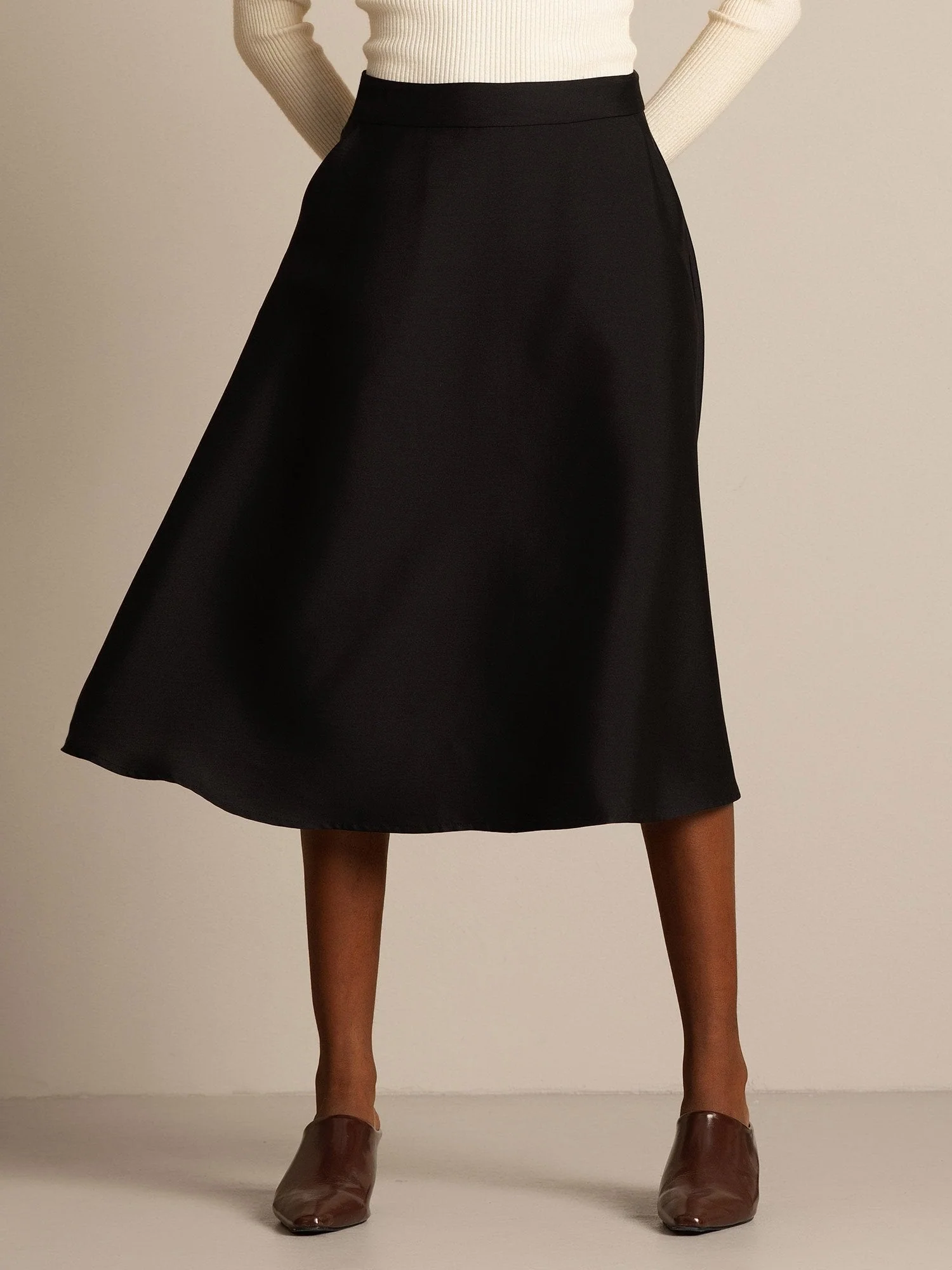 32Momme Silk-Wool Blend  A Line Midi Skirt with Zipper Deign - Image 6