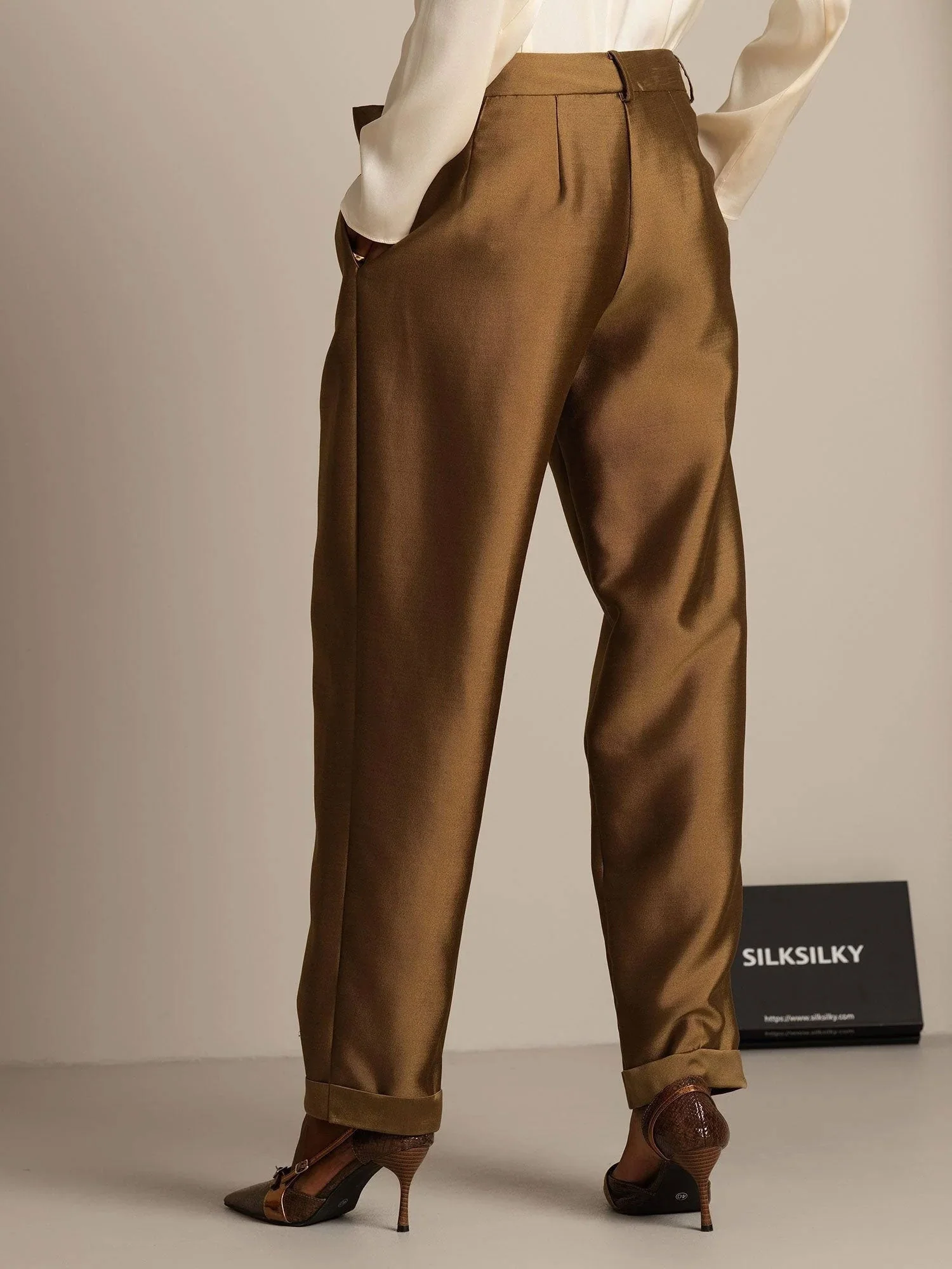 32Momme Silk-Wool Blend High Waist Tapered Cropped Women's Pants with Tie Waist Design - Image 17