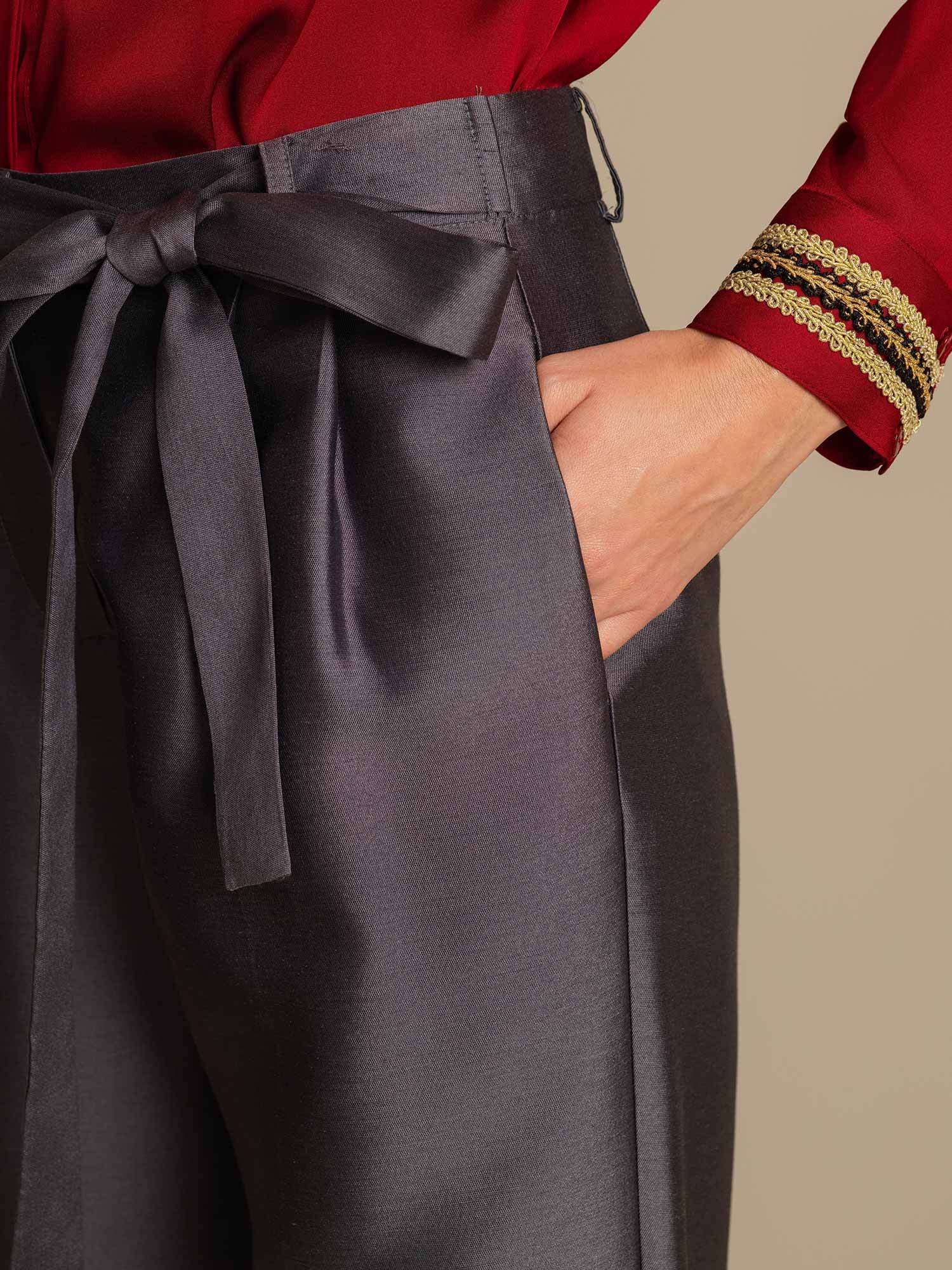 32Momme Silk-Wool Blend High Waist Tapered Cropped Women's Pants with Tie Waist Design - Image 4