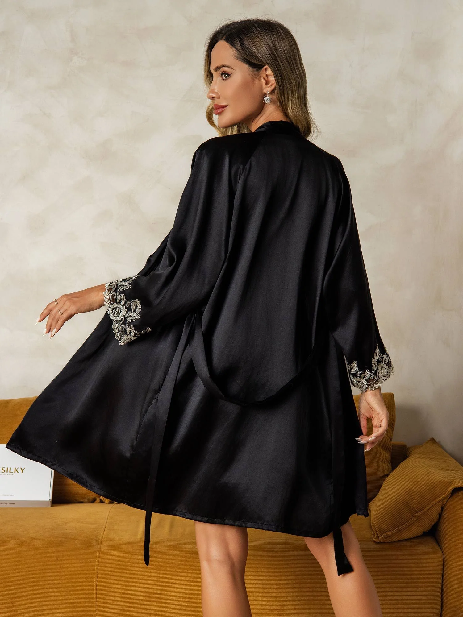 Elegant Pure Silk Lace Trimmed Robe and Camisole Set 3Pcs - Image 17