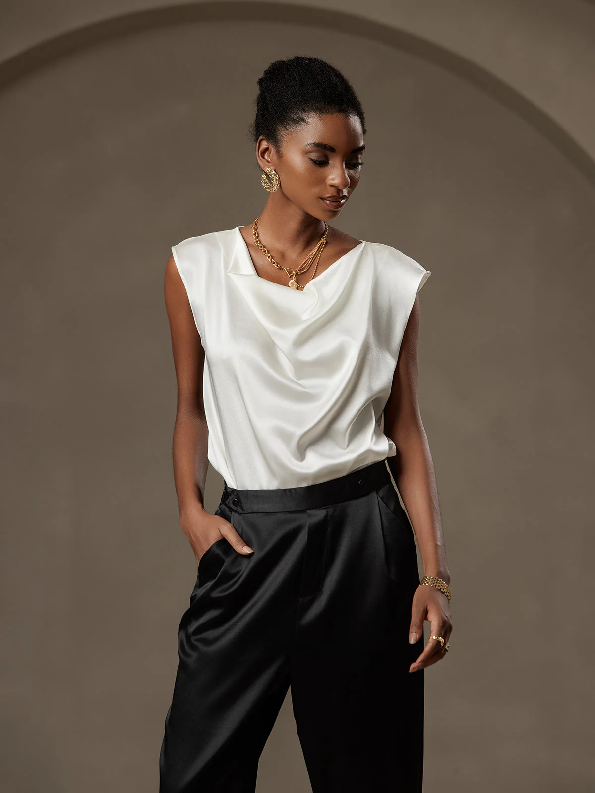 Women's 19Momme Silk High Waist Tapered Pants - Image 10