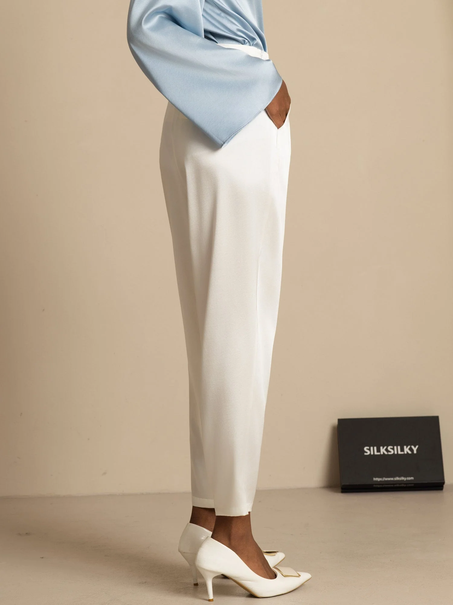 Women's 19Momme Silk High Waist Tapered Pants - Image 15