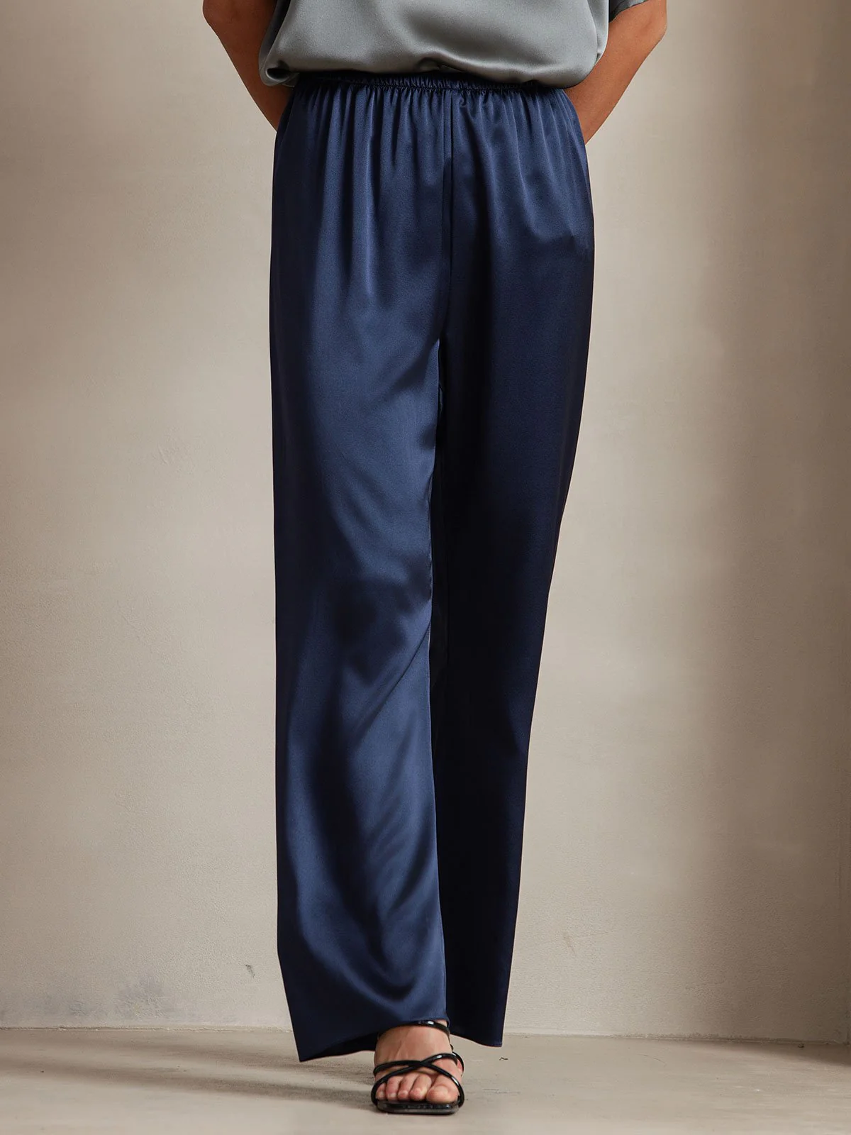 19Momme Silk Wide Leg Women's Pants with Elastic Waist Design - Image 19