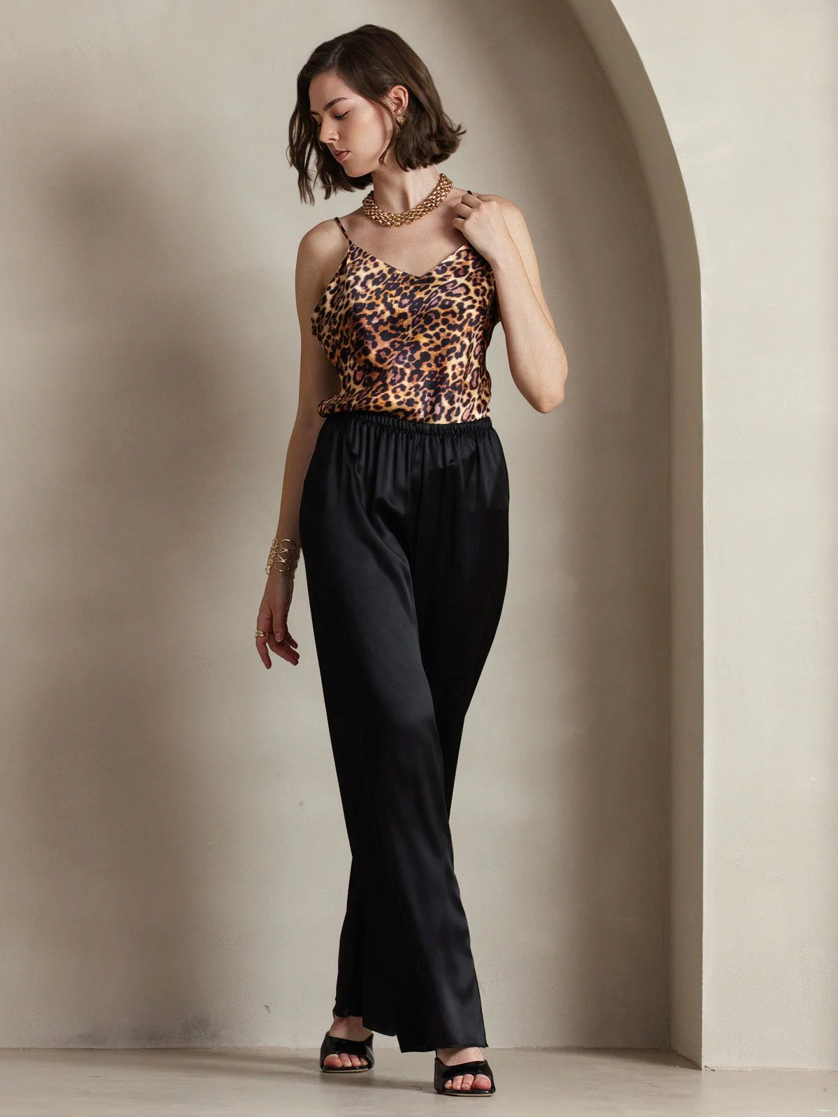 19Momme Silk Wide Leg Women's Pants with Elastic Waist Design - Image 9