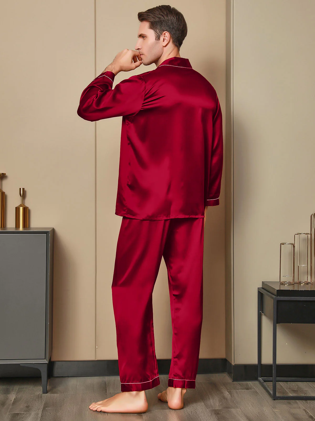 Pure Silk Long Sleeve Notch Collar Men's Pyjamas Set with Button Up Design - Image 10