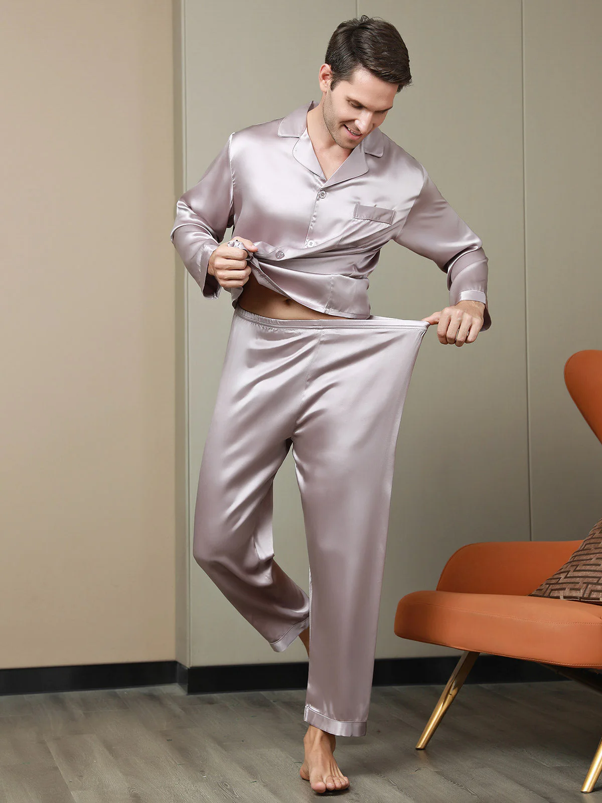 Pure Silk Long Sleeve Notch Collar Men's Pyjamas Set with Button Up Design - Image 32