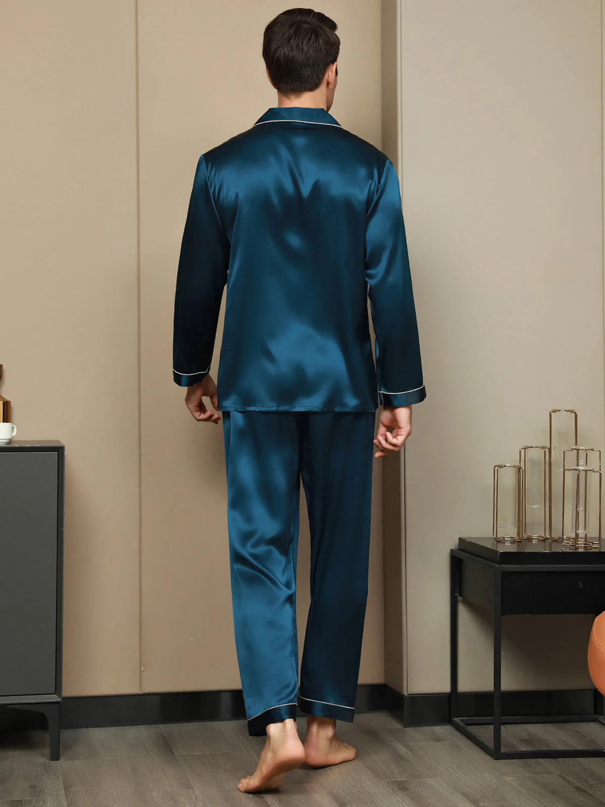 Pure Silk Long Sleeve Notch Collar Men's Pyjamas Set with Button Up Design - Image 35