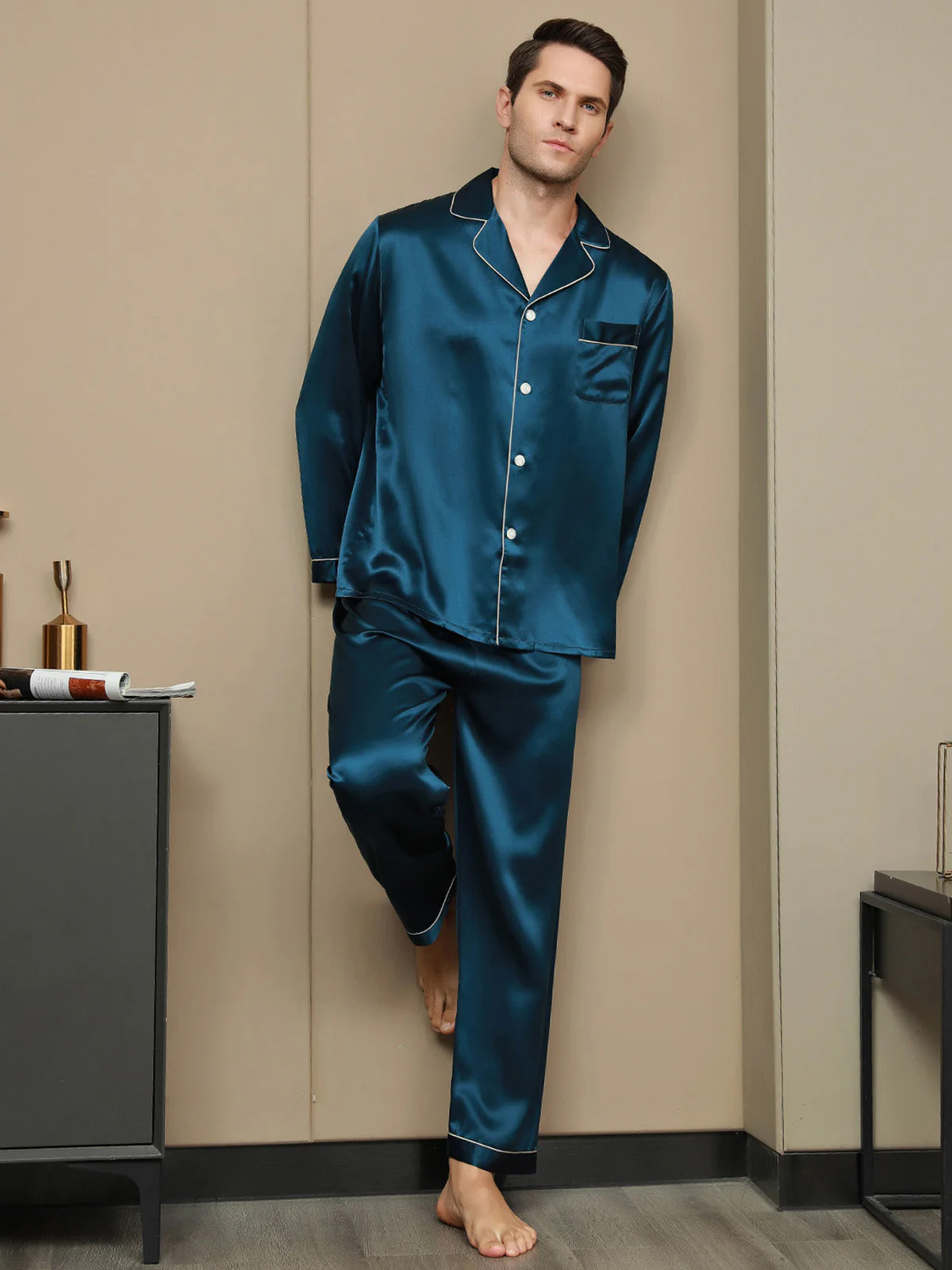 Pure Silk Long Sleeve Notch Collar Men's Pyjamas Set with Button Up Design - Image 37