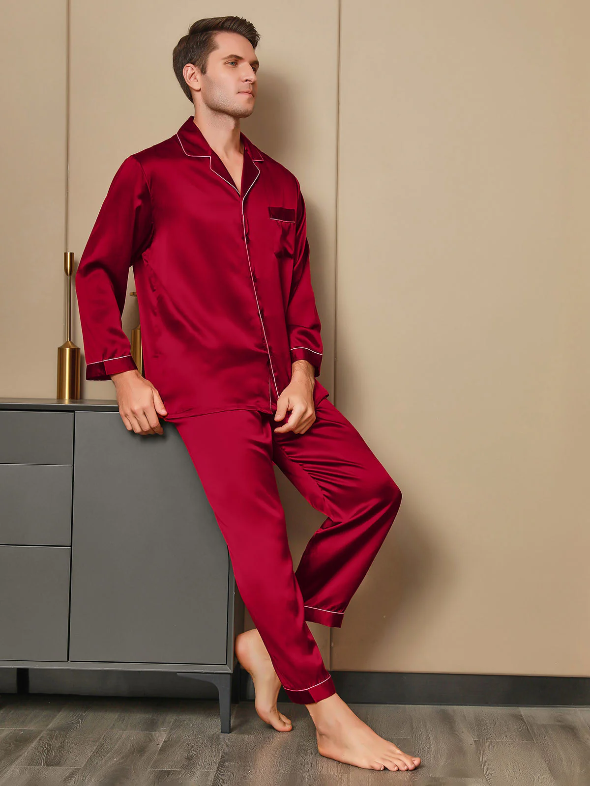Pure Silk Long Sleeve Notch Collar Men's Pyjamas Set with Button Up Design - Image 9