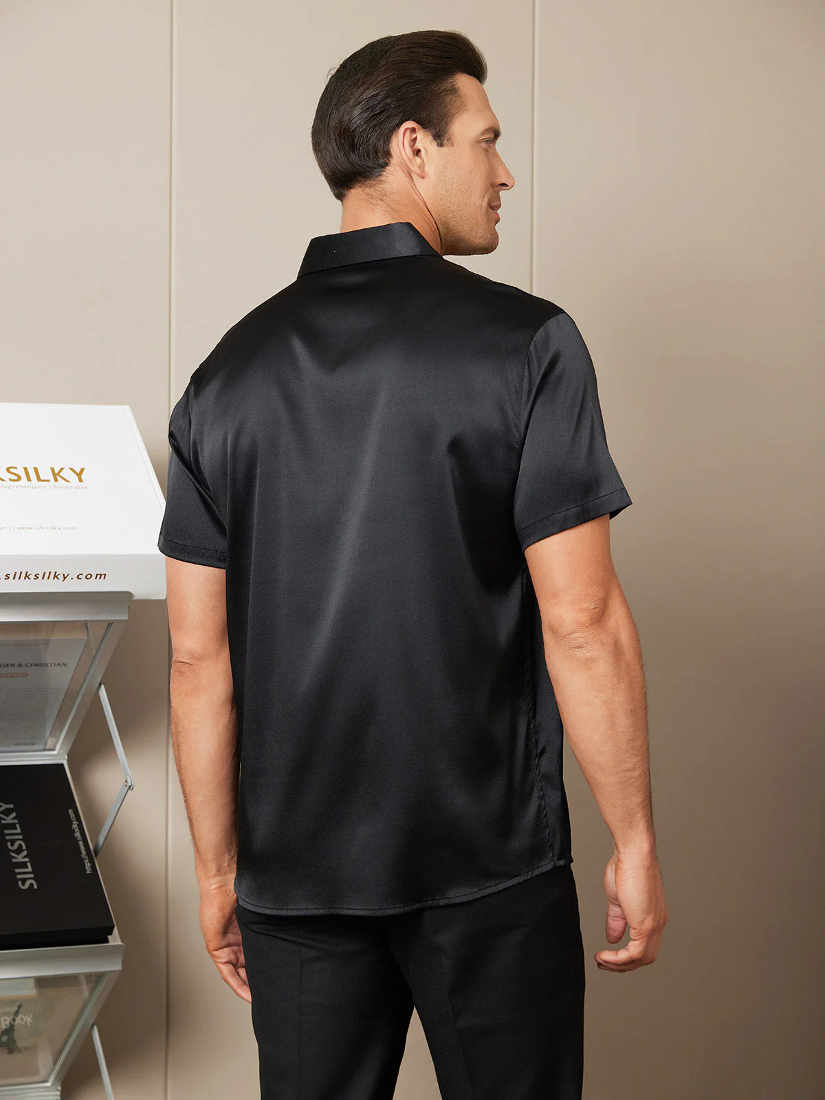 19Momme Mens Classic Short Sleeve Silk Shirt - Image 17
