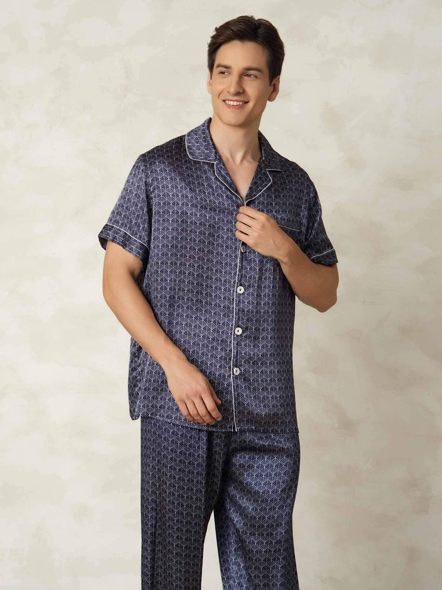 Men's Pure Silk Navy Ginkgo Print Short Sleeve Pyjamas Set with Pants - Image 3