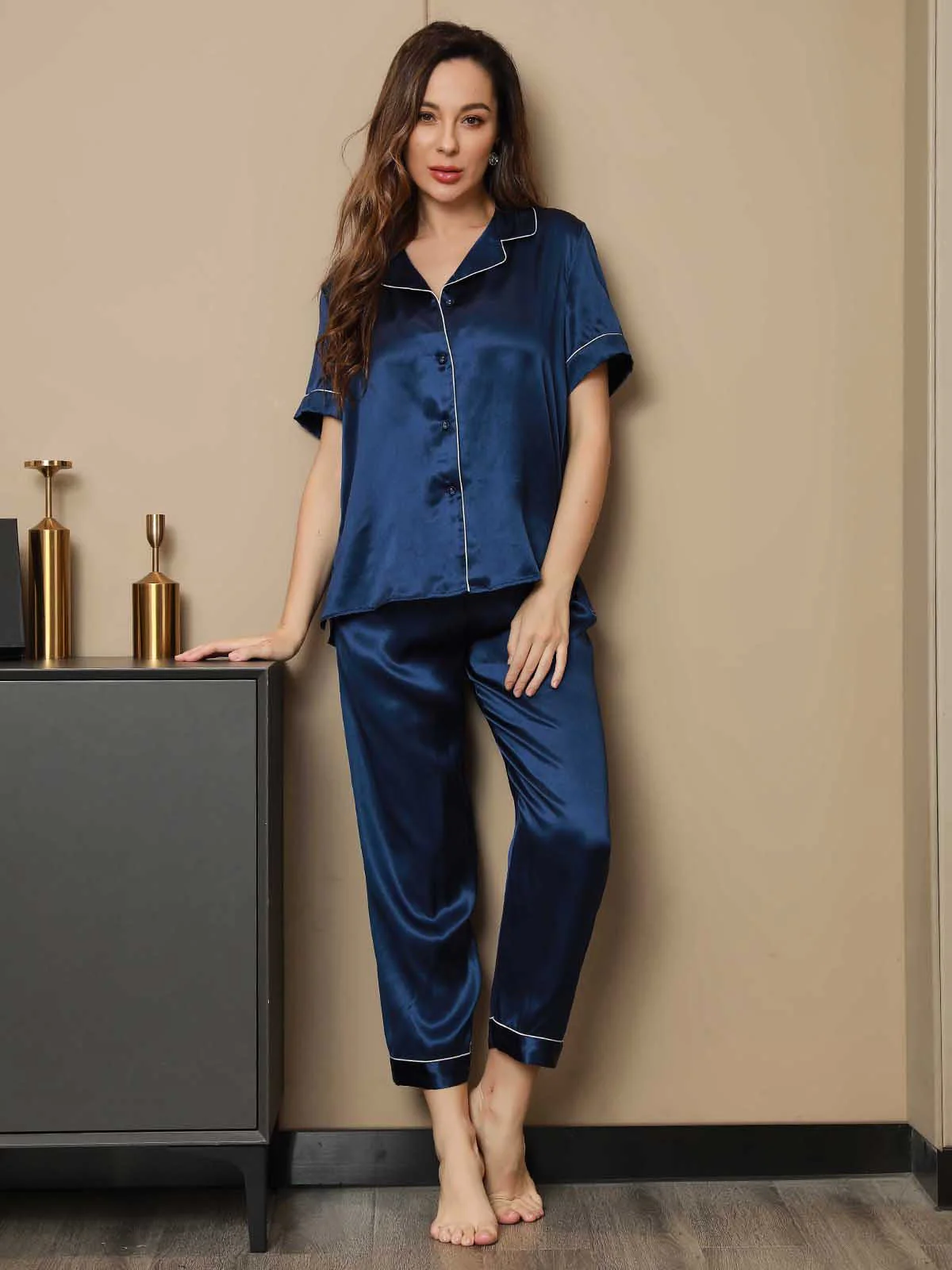 Women's Pure Silk Short Sleeve Pyjamas Set - Image 10