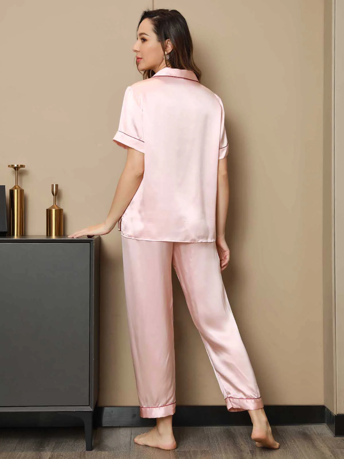 Women's Pure Silk Short Sleeve Pyjamas Set - Image 16