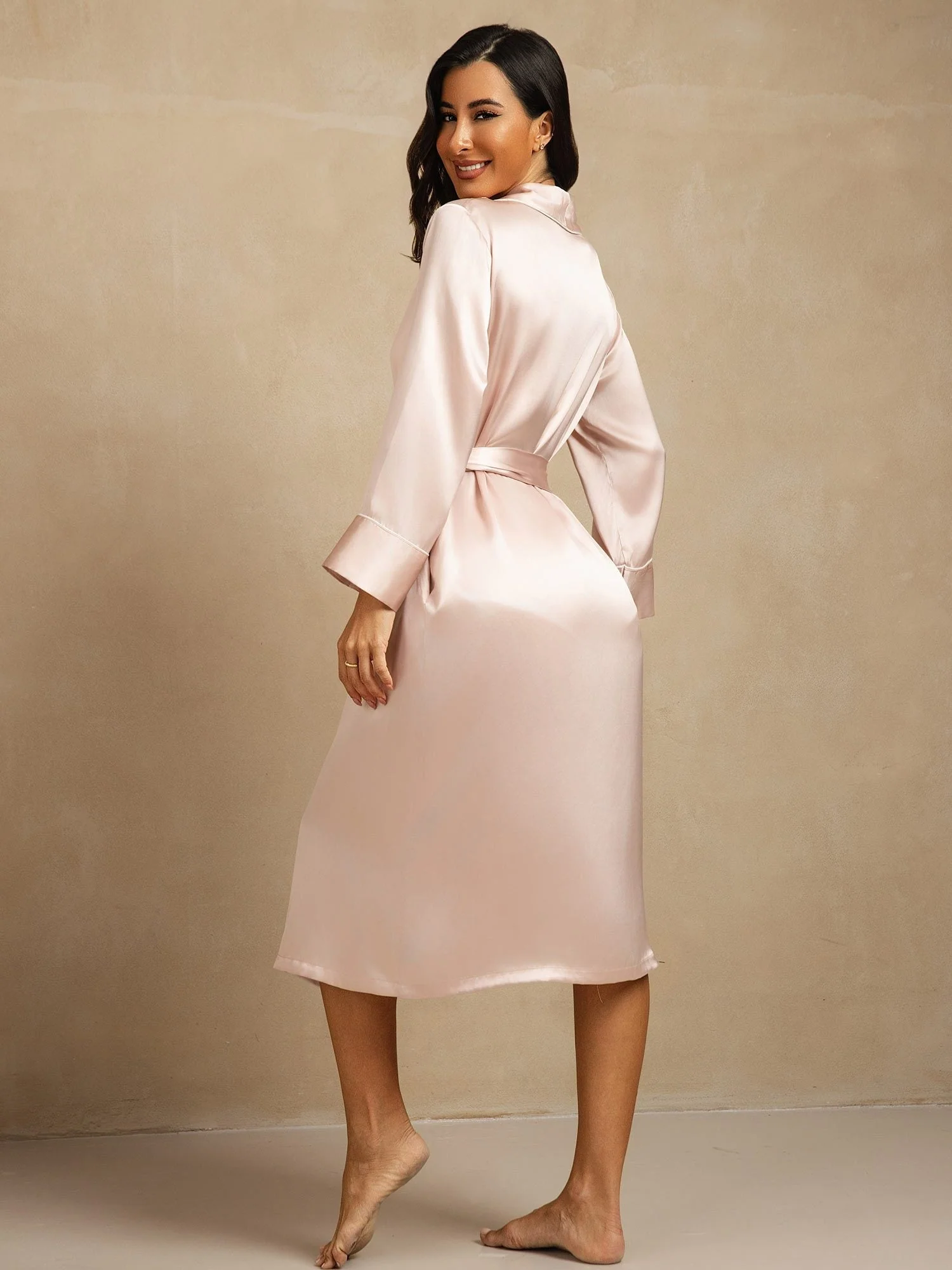 Pure Silk Belted Women's Long Lapel Robe with Pocket Design - Image 11