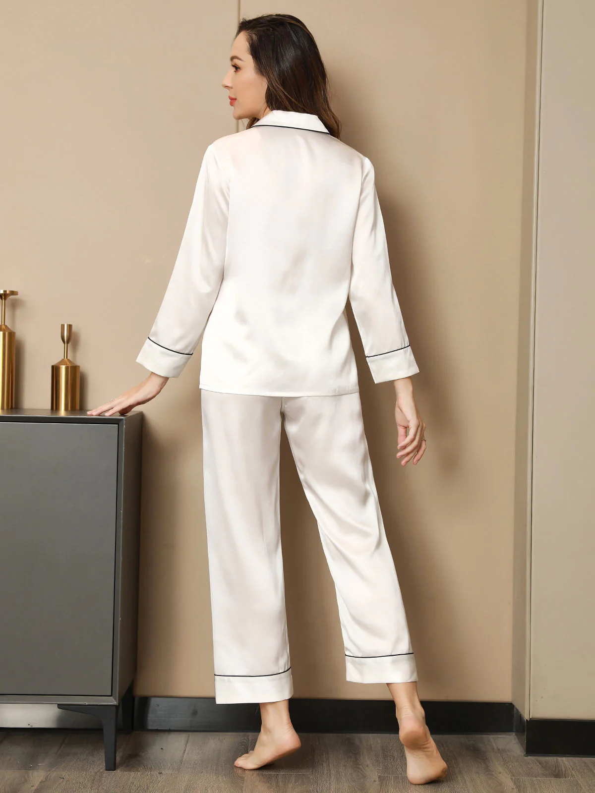 Pure Silk Long Sleeve Notch Collar Women's Pyjamas Set - Image 17