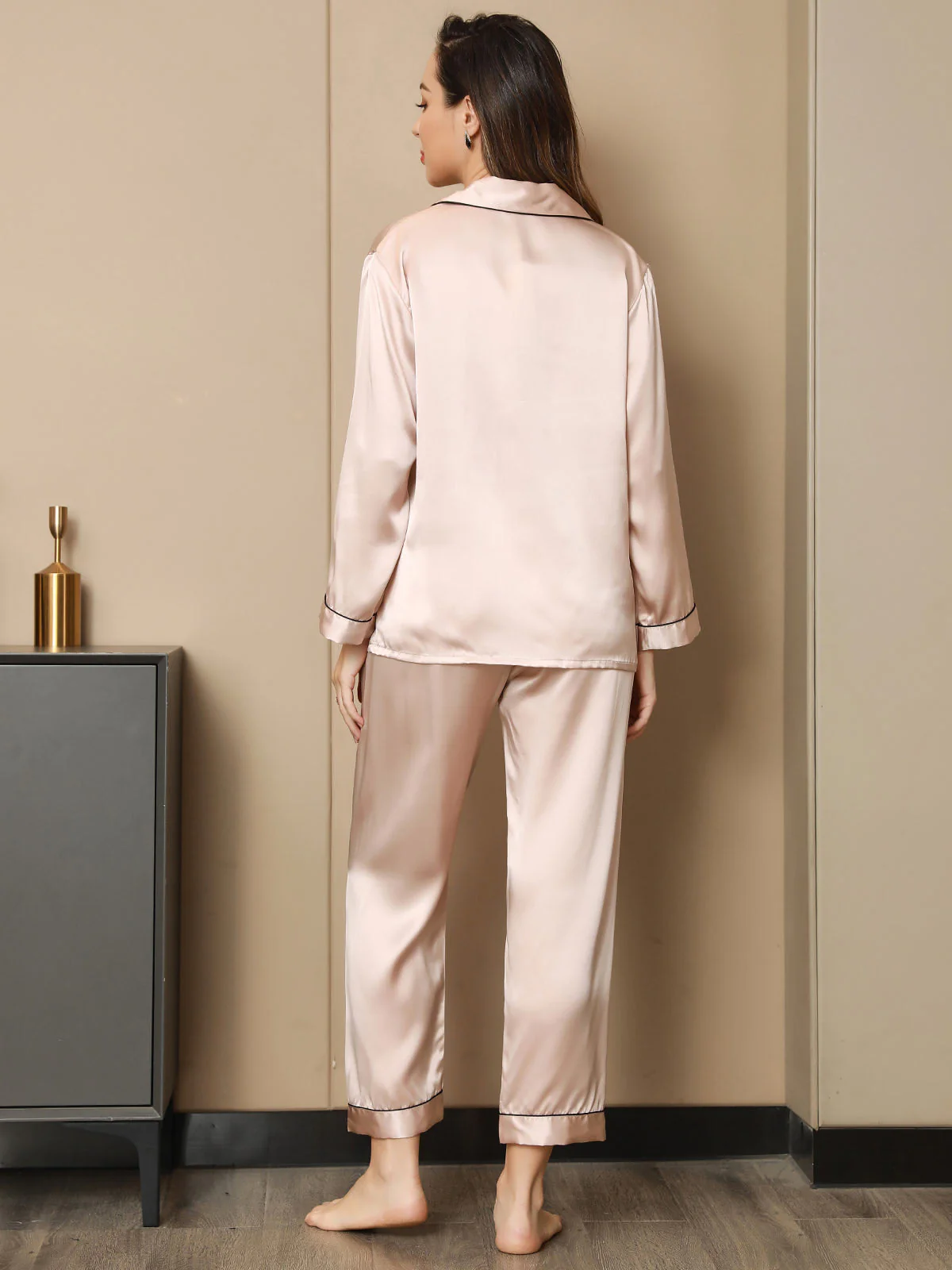 Women's Pure Silk Long Sleeve Notch Collar Pyjamas Set - Image 25