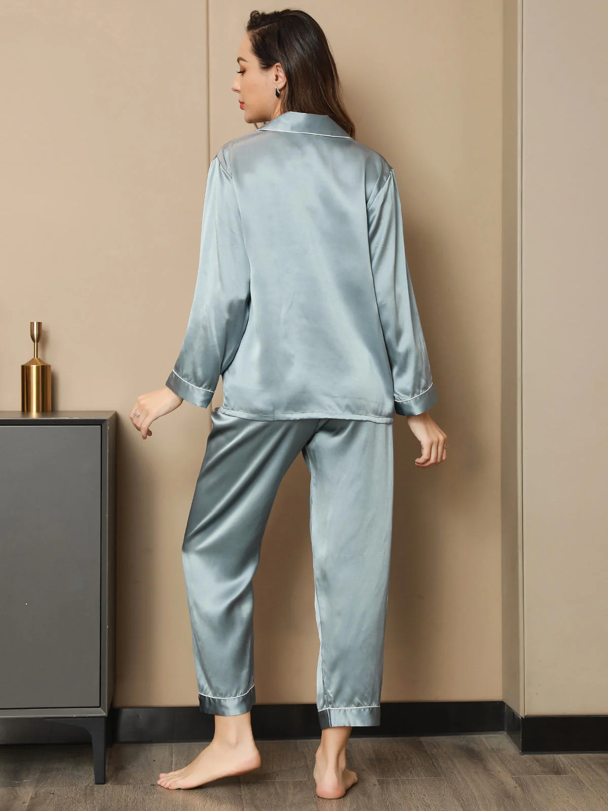 Women's Pure Silk Long Sleeve Notch Collar Pyjamas Set - Image 46