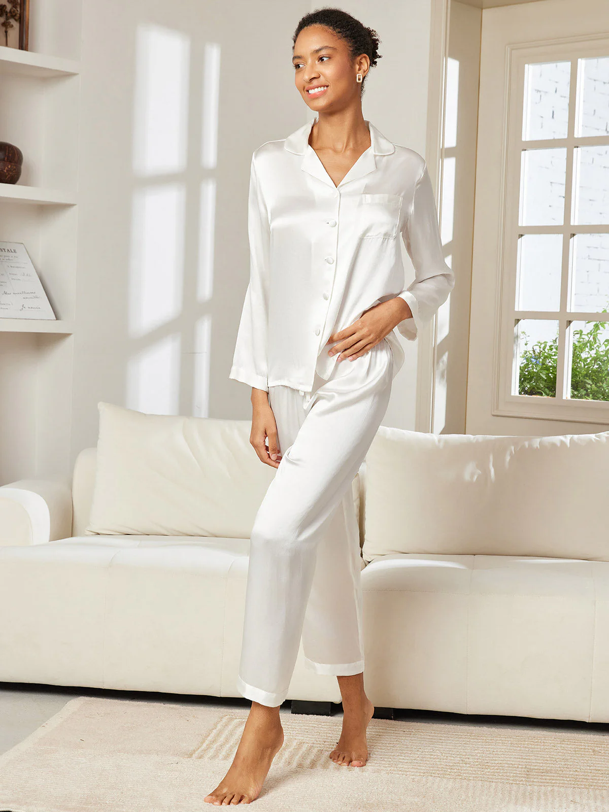Women's Pure Silk Long Sleeve Pyjamas Set - Image 30