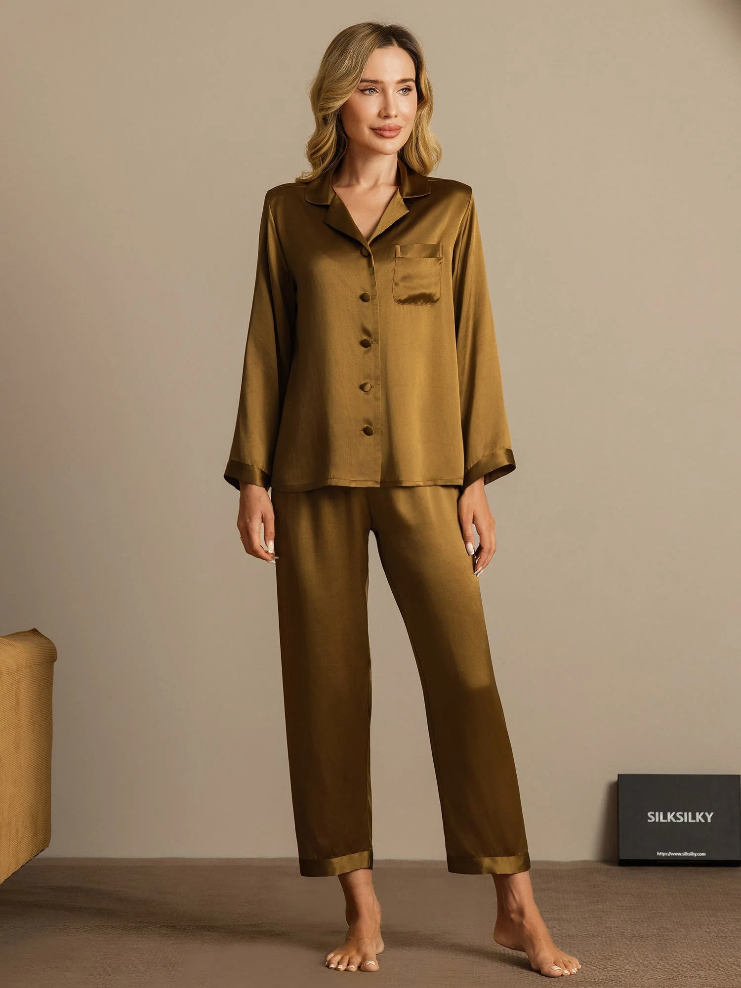 Women's Pure Silk Long Sleeve Pyjamas Set - Image 55