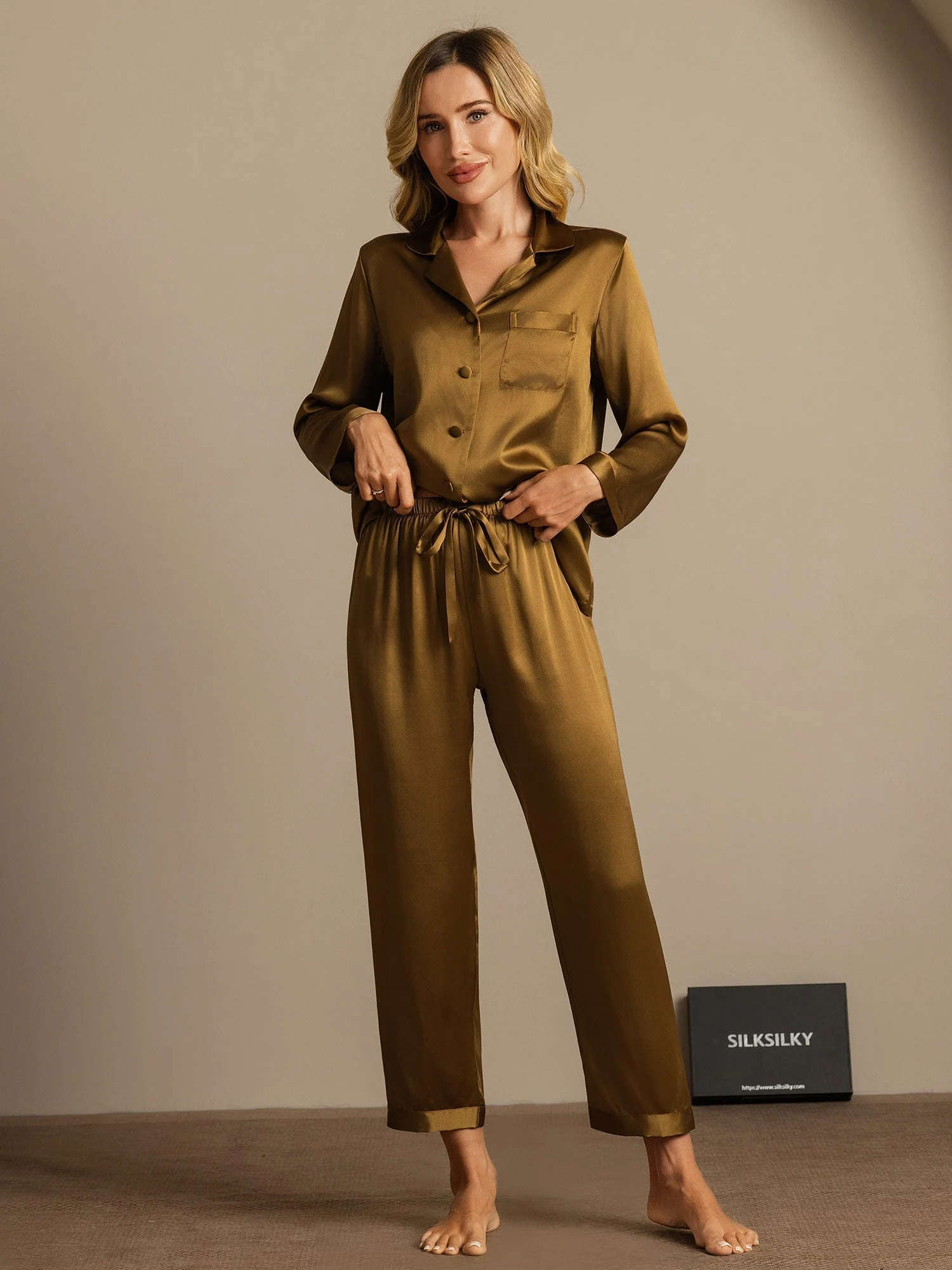 Women's Pure Silk Long Sleeve Pyjamas Set - Image 57