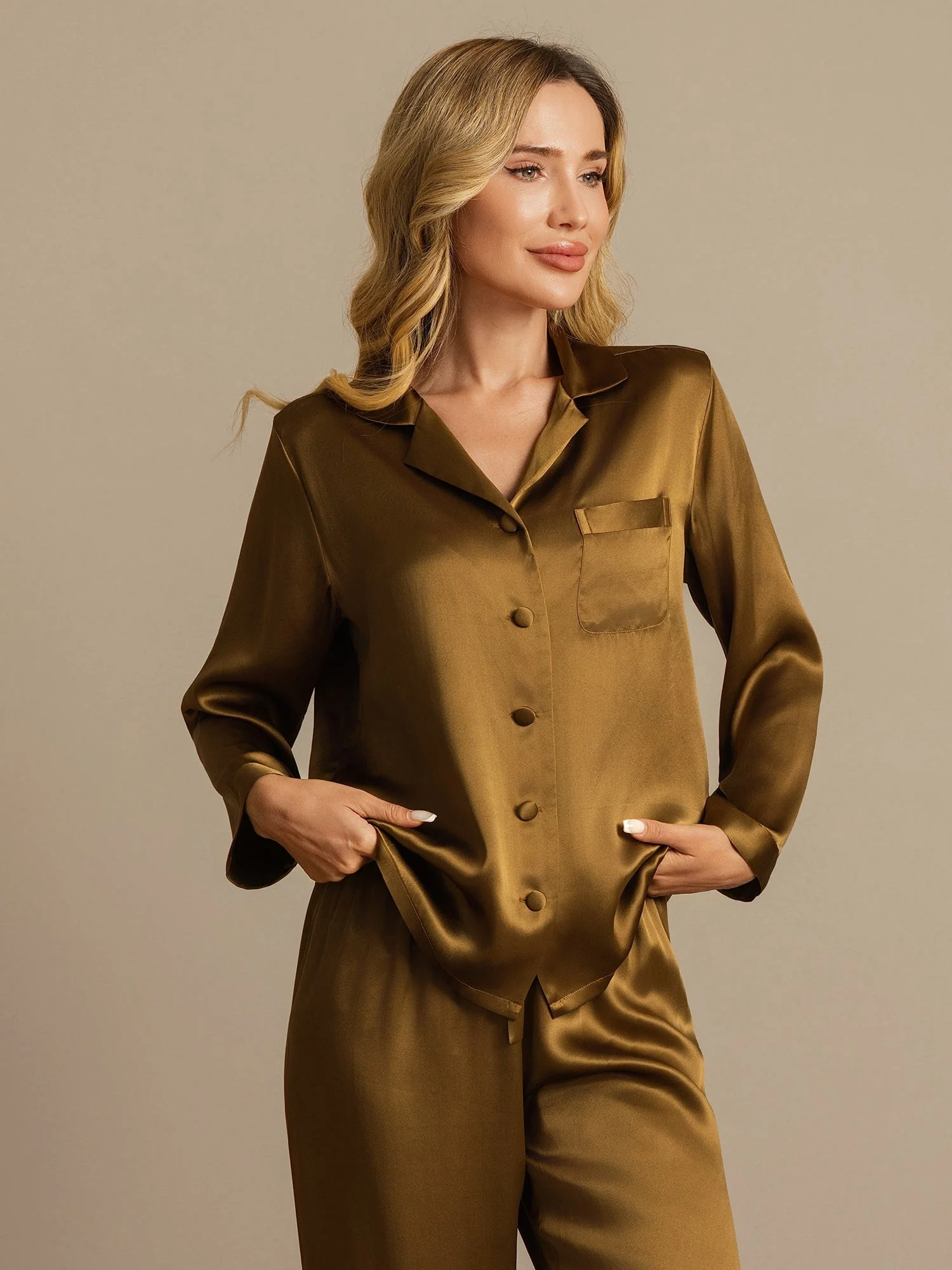 Women's Pure Silk Long Sleeve Pyjamas Set - Image 60