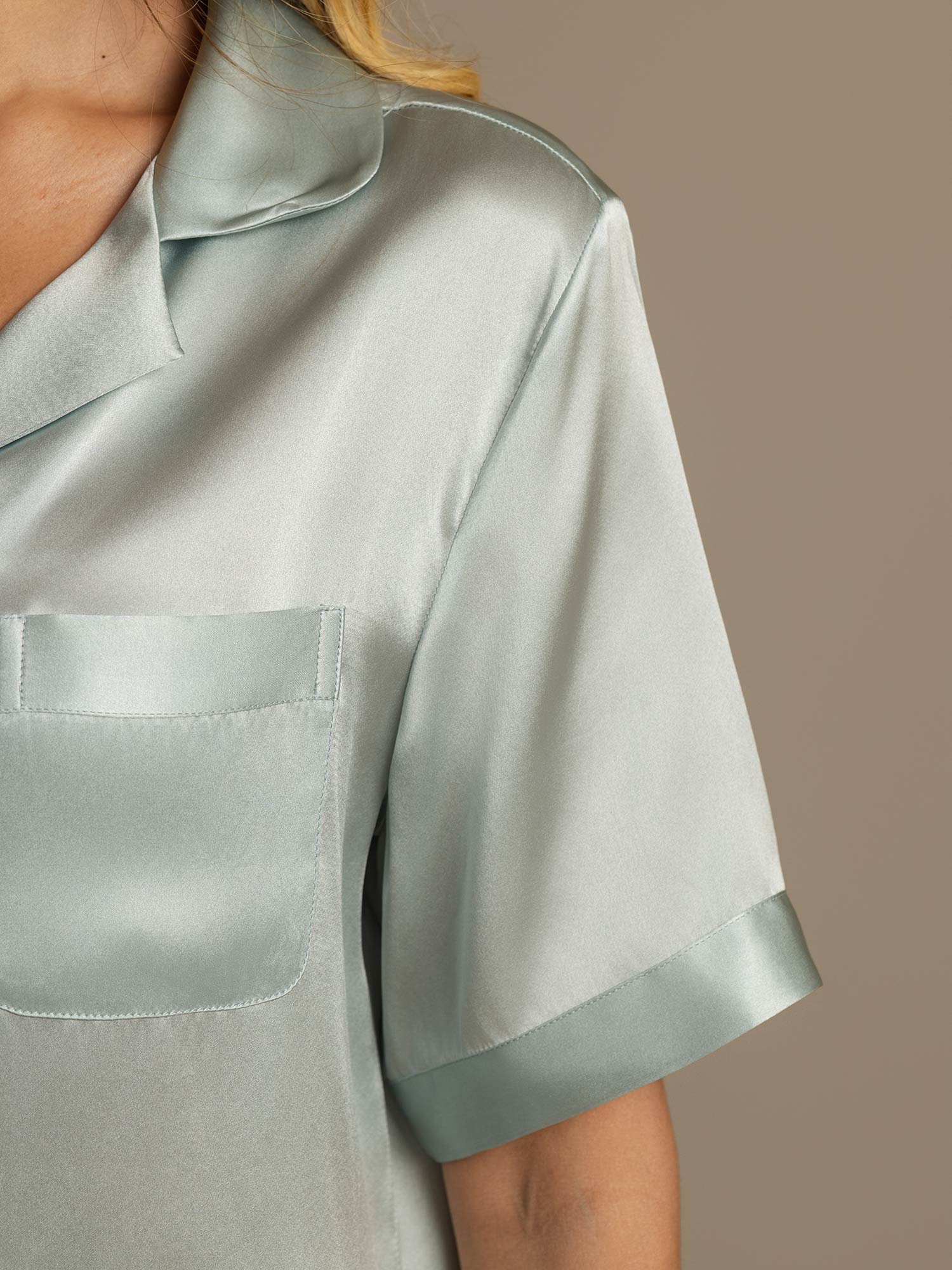 Pure Silk Short Sleeve Notch Collar Above the Knee Women's Pyjamas Set - Image 18