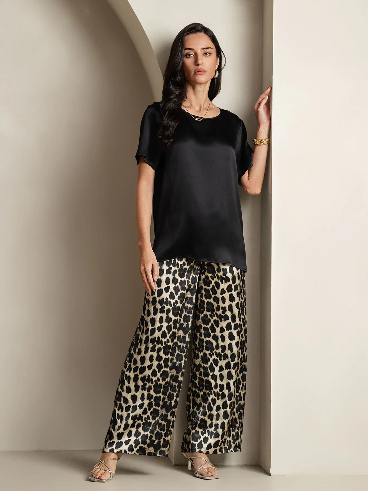Women's Pure Silk Short Sleeve Round Neck Solid Top & Leopard Print Pants Pyjamas Set - Image 6
