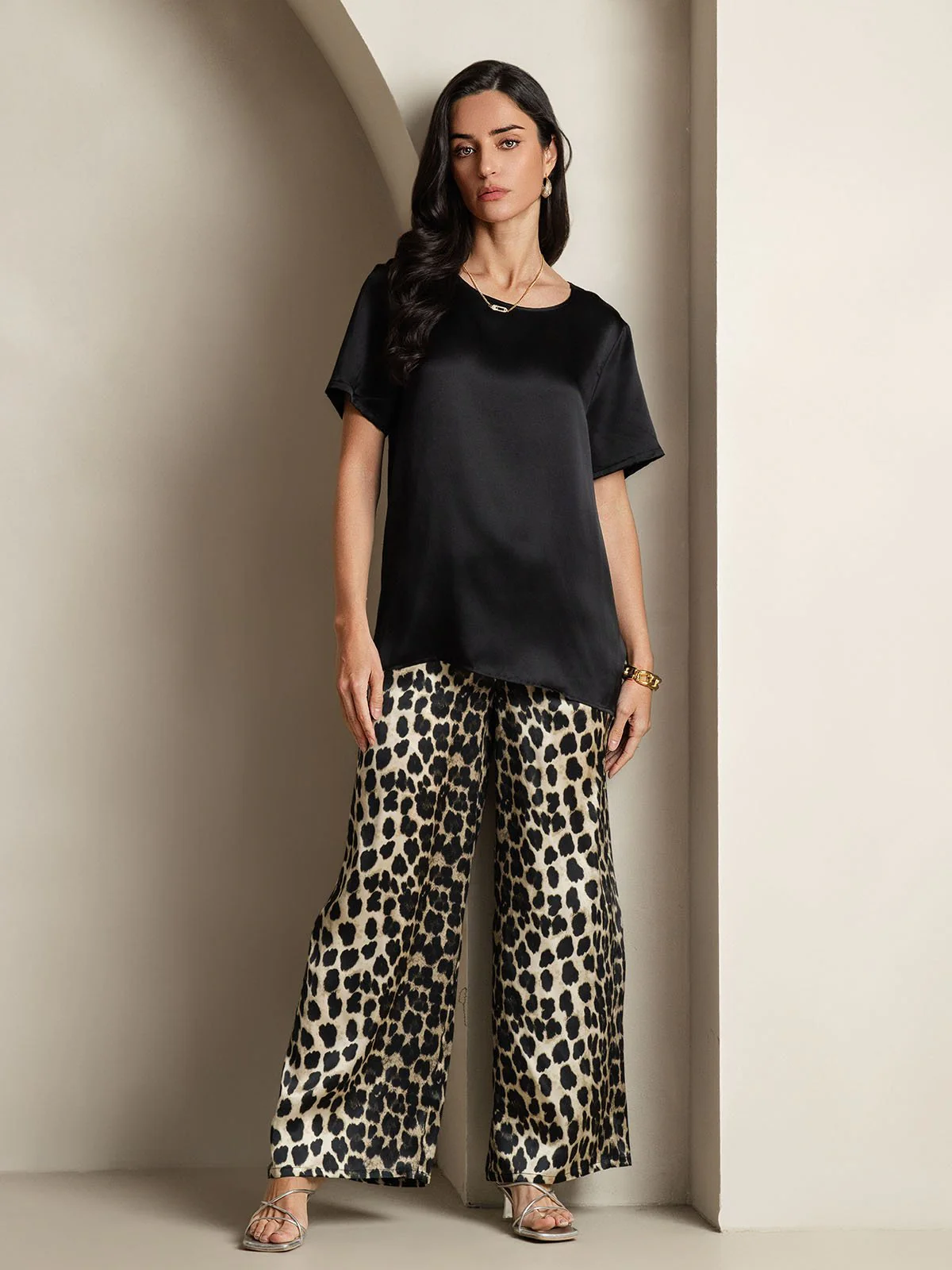 Women's Pure Silk Short Sleeve Round Neck Solid Top & Leopard Print Pants Pyjamas Set - Image 7