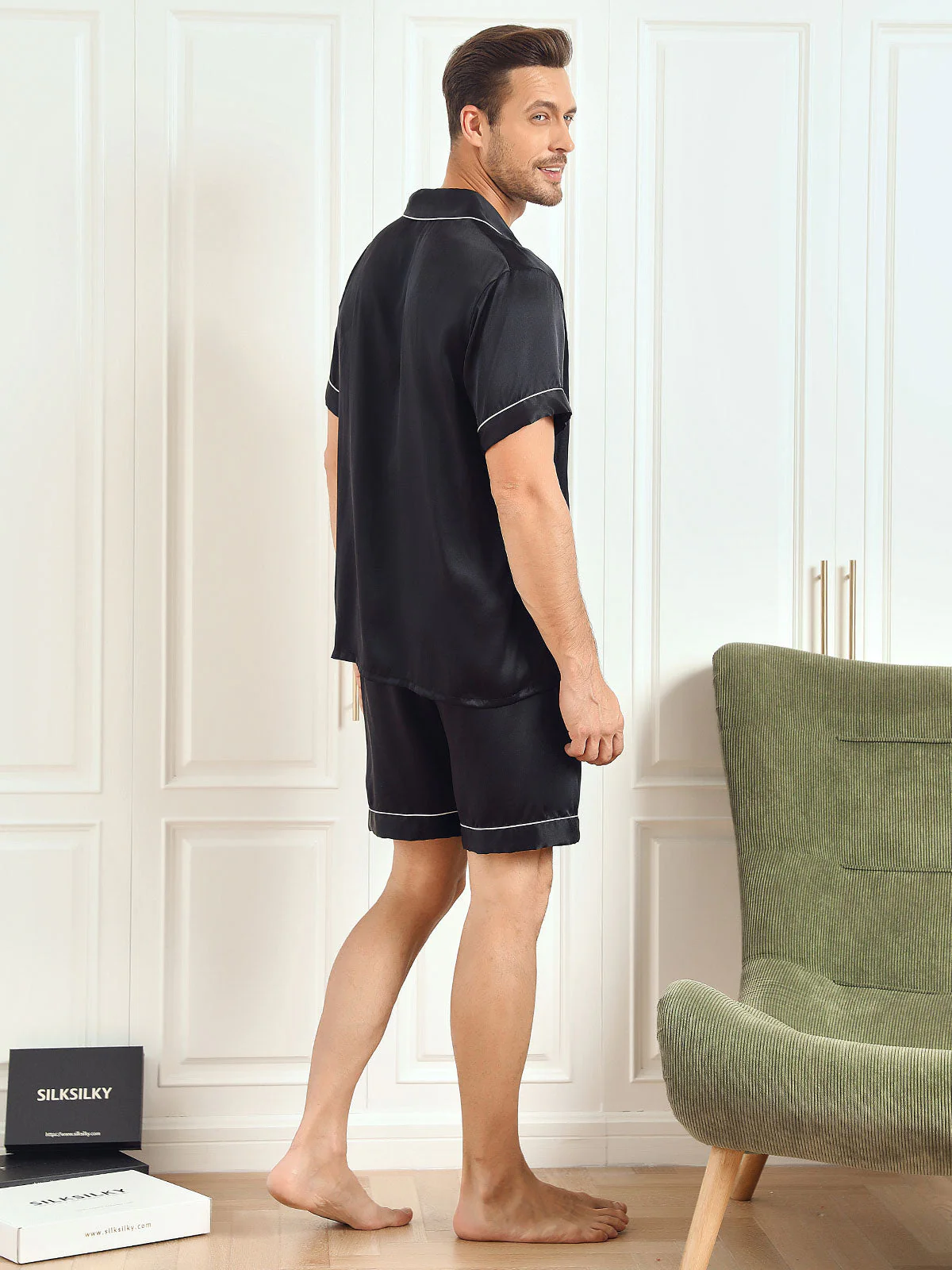 Pure Silk Short Sleeve Notch Collar Men's Pyjamas Set with Shorts - Image 7
