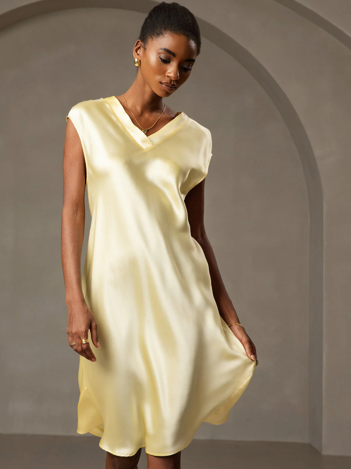 Pure Silk Cap Sleeve V-neck Nightdress - Image 34