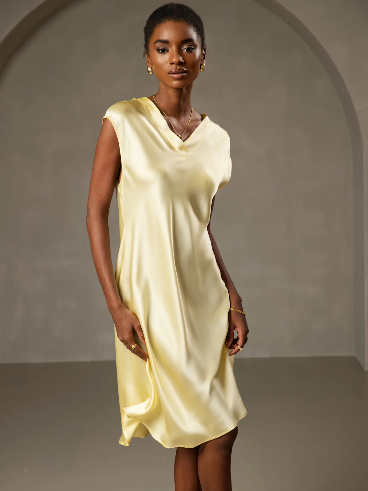 Pure Silk Cap Sleeve V-neck Nightdress - Image 35