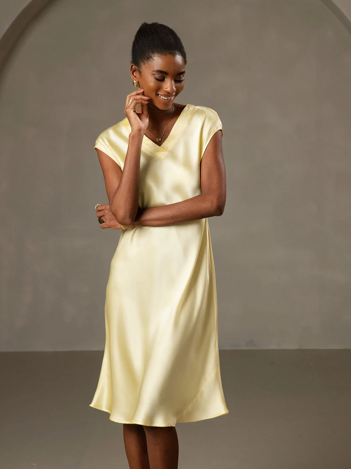Pure Silk Cap Sleeve V-neck Nightdress - Image 36