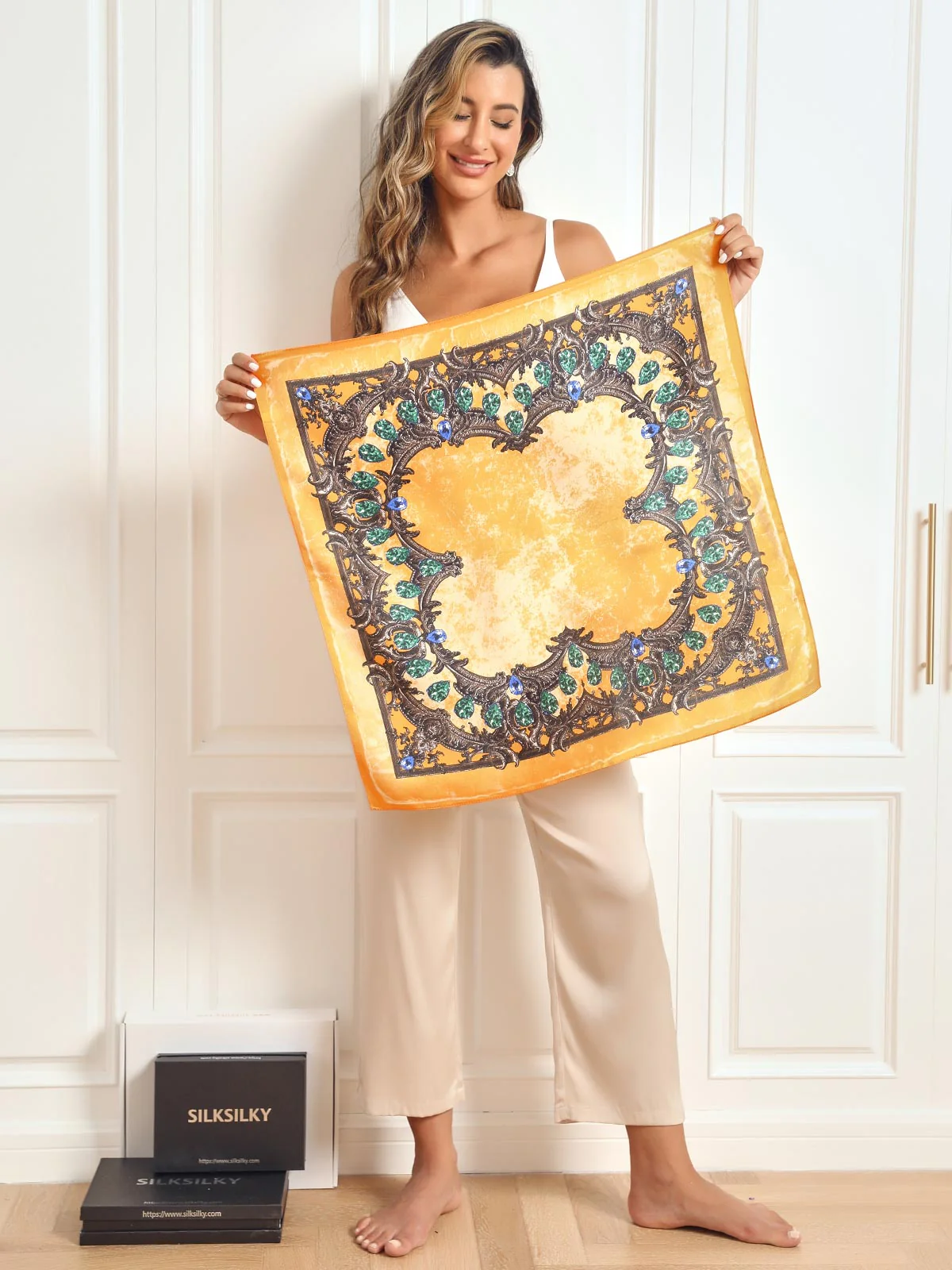Pure Silk Floral Pattern Square Scarf 68x68cm/26.8 - Image 8