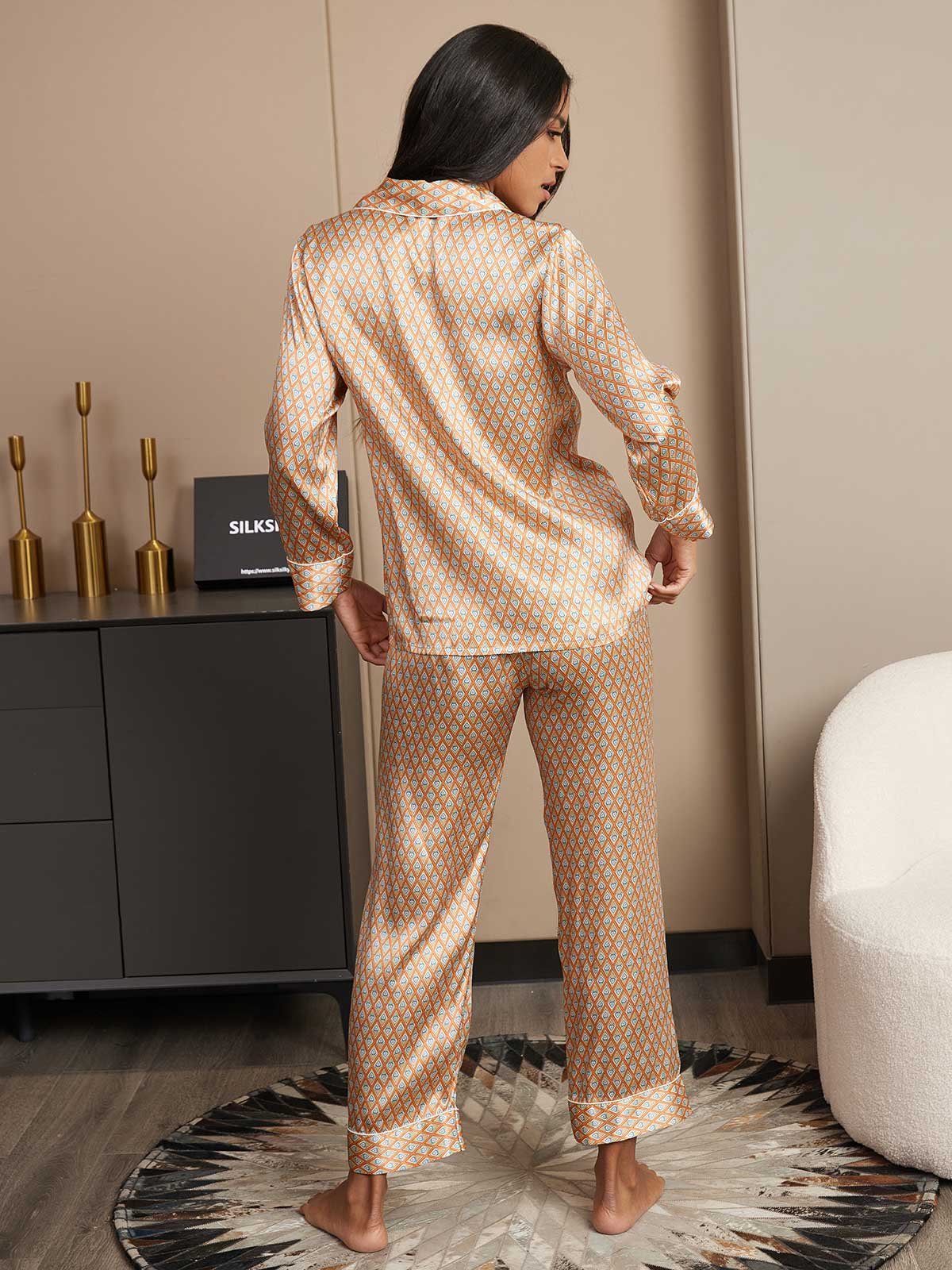 Women's Pure Silk Geometric Print Long Sleeve Pyjamas Set With Pants - Image 2