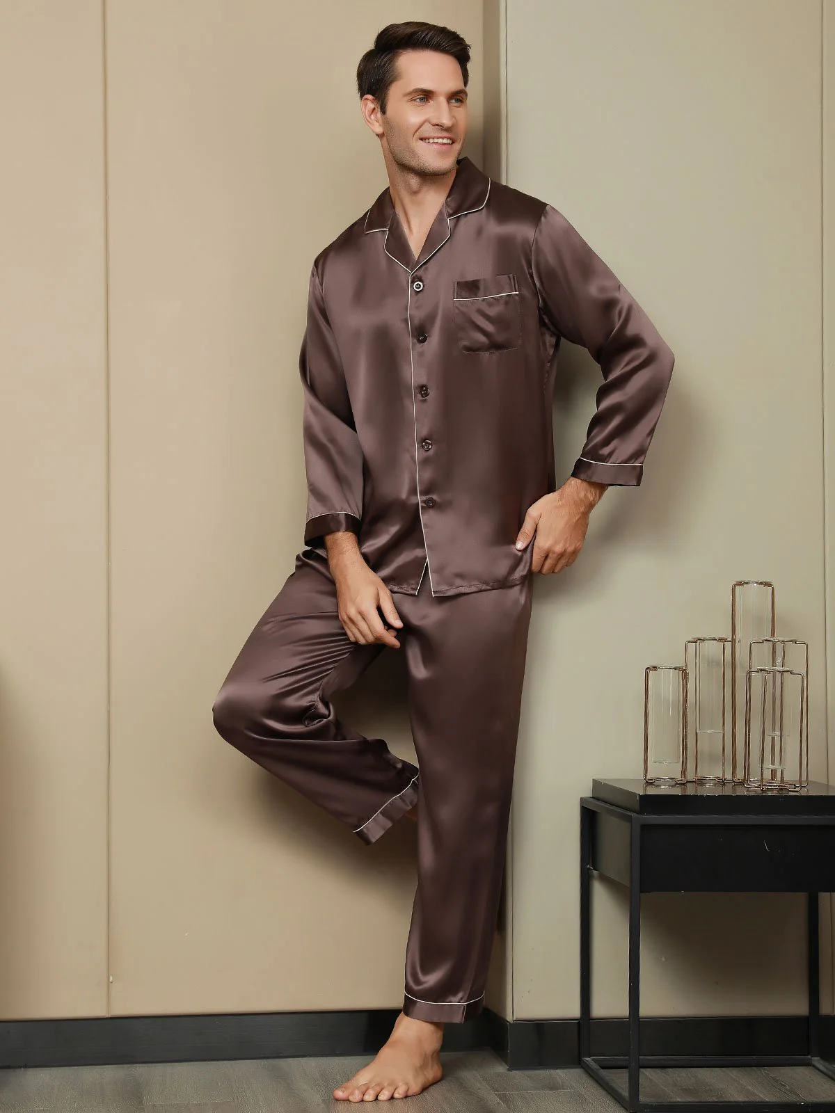 Pure Silk Long Sleeve Men's Pyjamas Set - Image 13