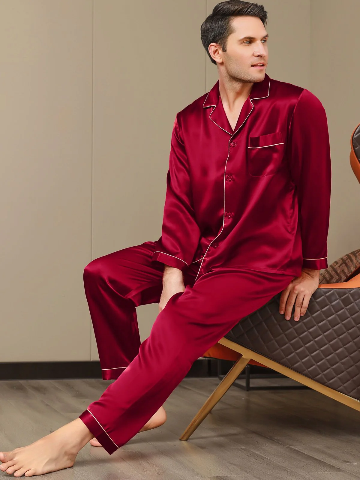 Pure Silk Long Sleeve Men's Pyjamas Set - Image 17