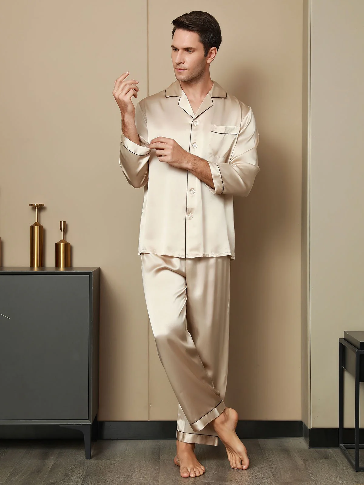 Pure Silk Long Sleeve Men's Pyjamas Set - Image 31