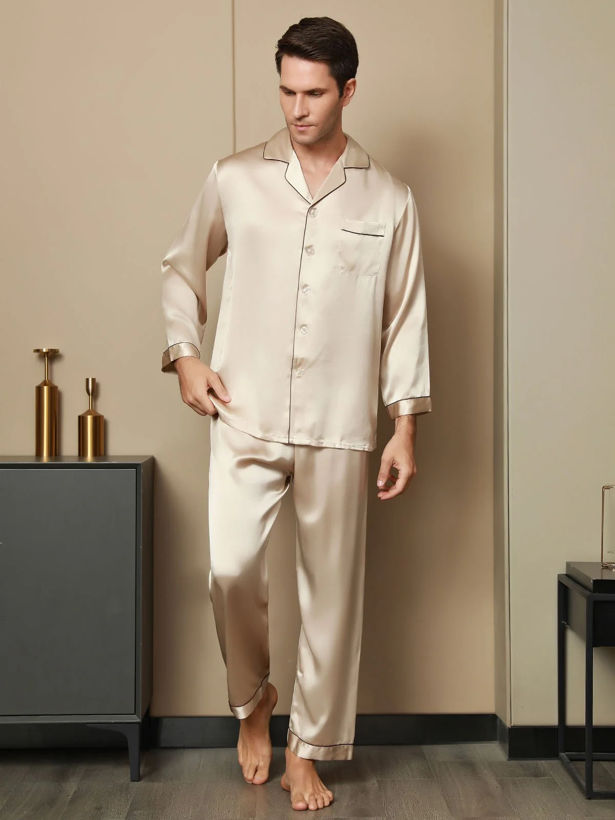 Pure Silk Long Sleeve Men's Pyjamas Set - Image 32