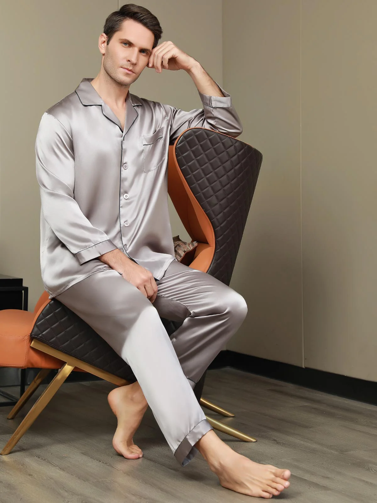 Pure Silk Long Sleeve Men's Pyjamas Set - Image 42