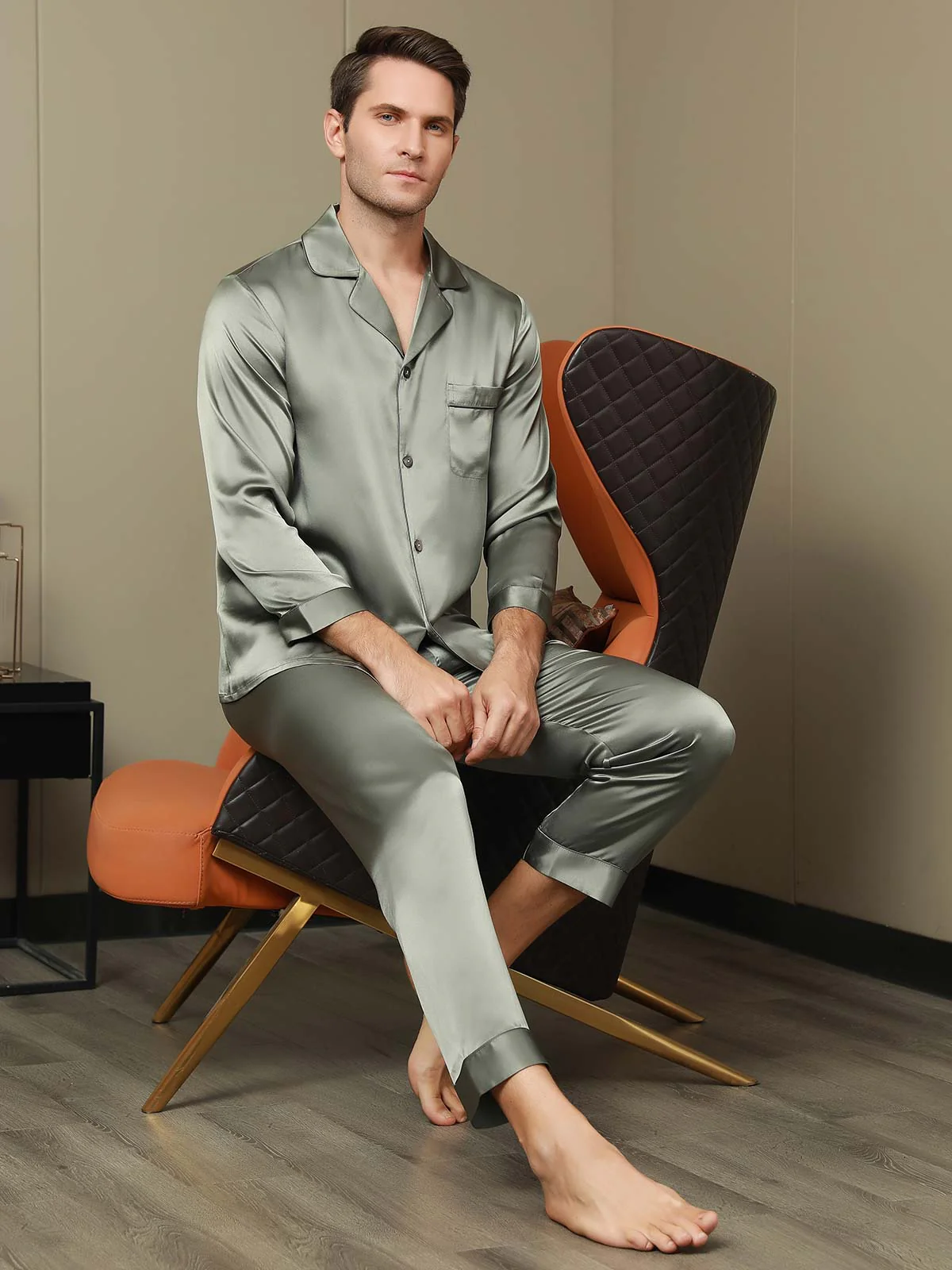 Men's Pure Silk Long Sleeve Notch Collar Pyjamas Set - Image 6