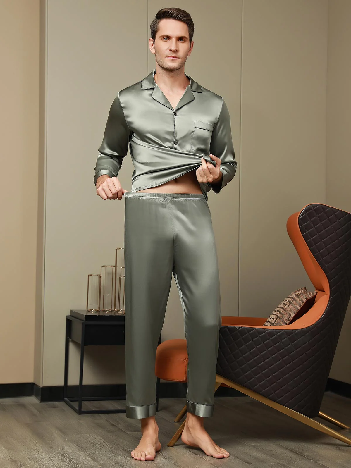 Men's Pure Silk Long Sleeve Notch Collar Pyjamas Set - Image 7