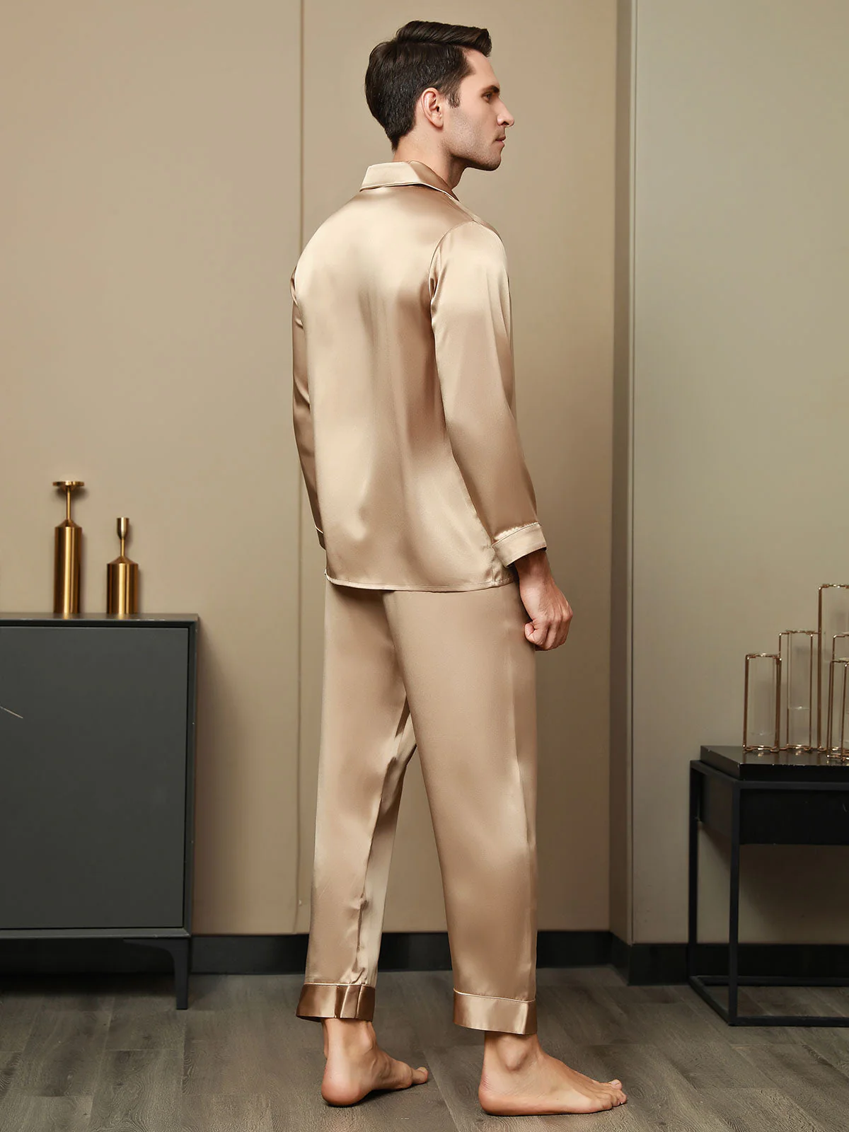 Men's Pure Silk Long Sleeve Notch Collar Pyjamas Set - Image 9