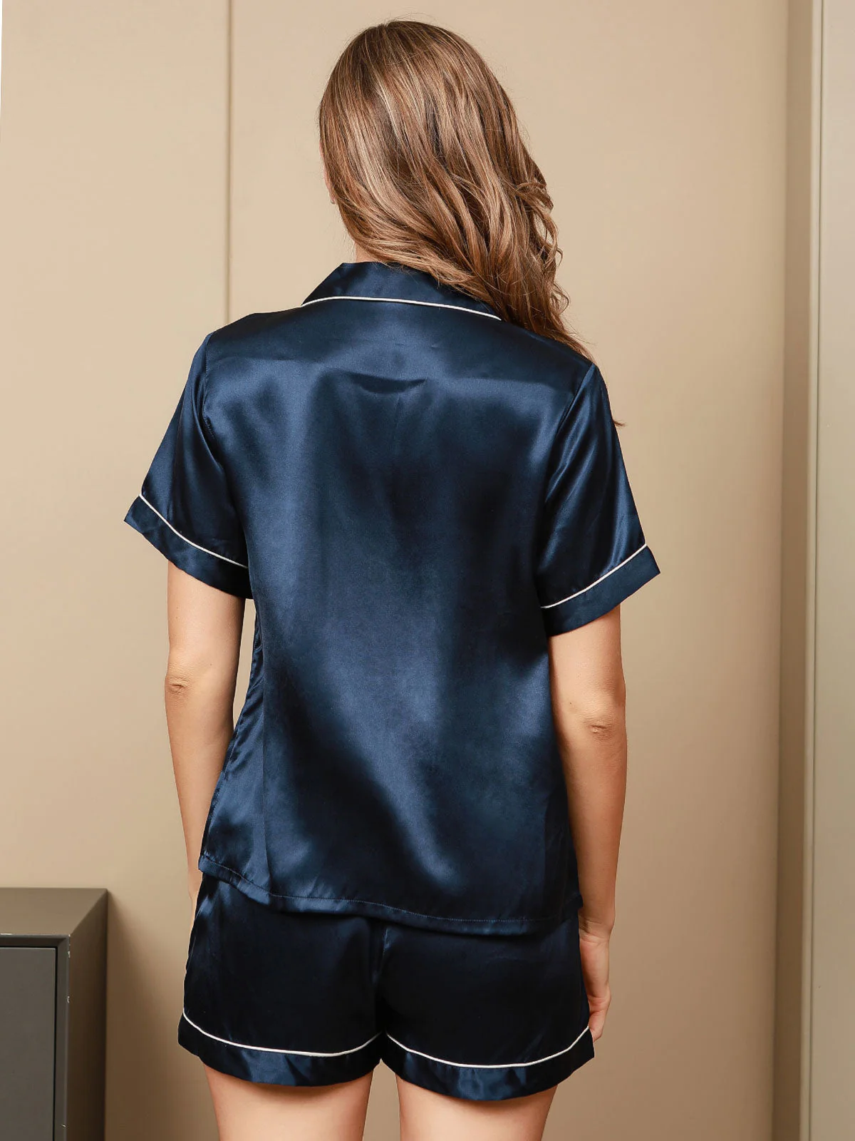 Women's Pure Silk Short Sleeve Notch Collar Pyjamas Set - Image 15