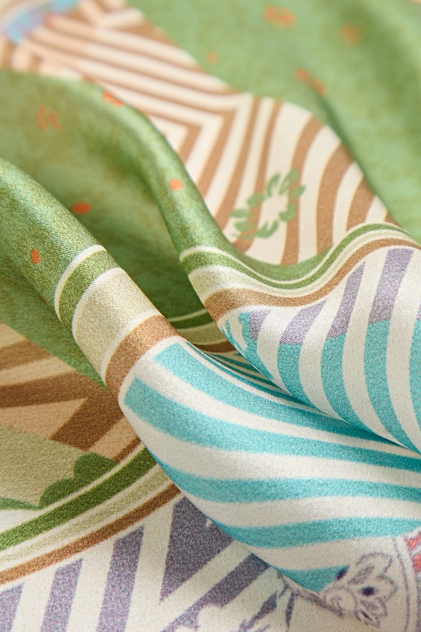 Pure Silk Pattern Stitching Square Scarf - Size 53x53cm - Image 6