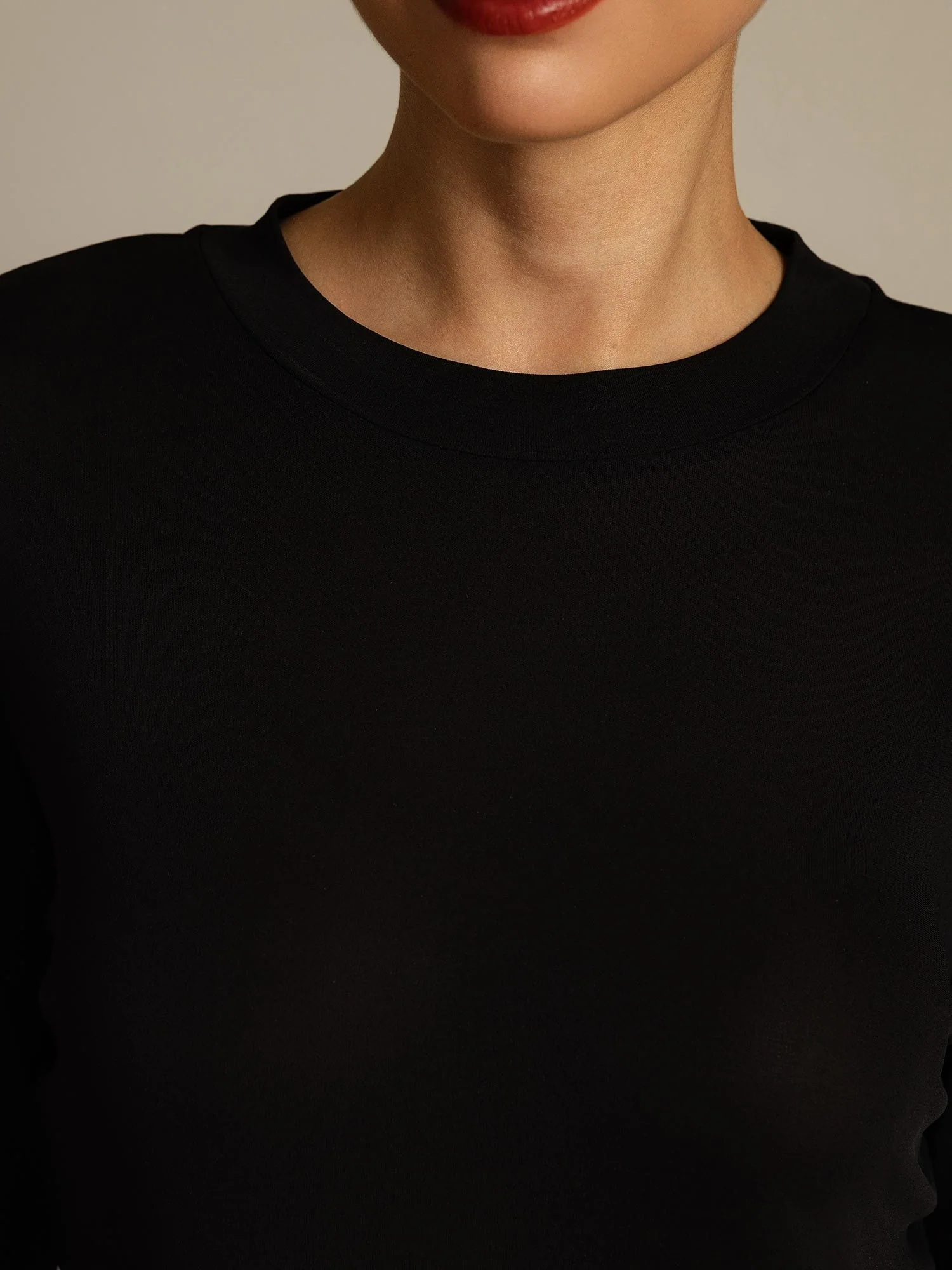 Women's Pure Silk Long Sleeve Round Neck Top - Image 13