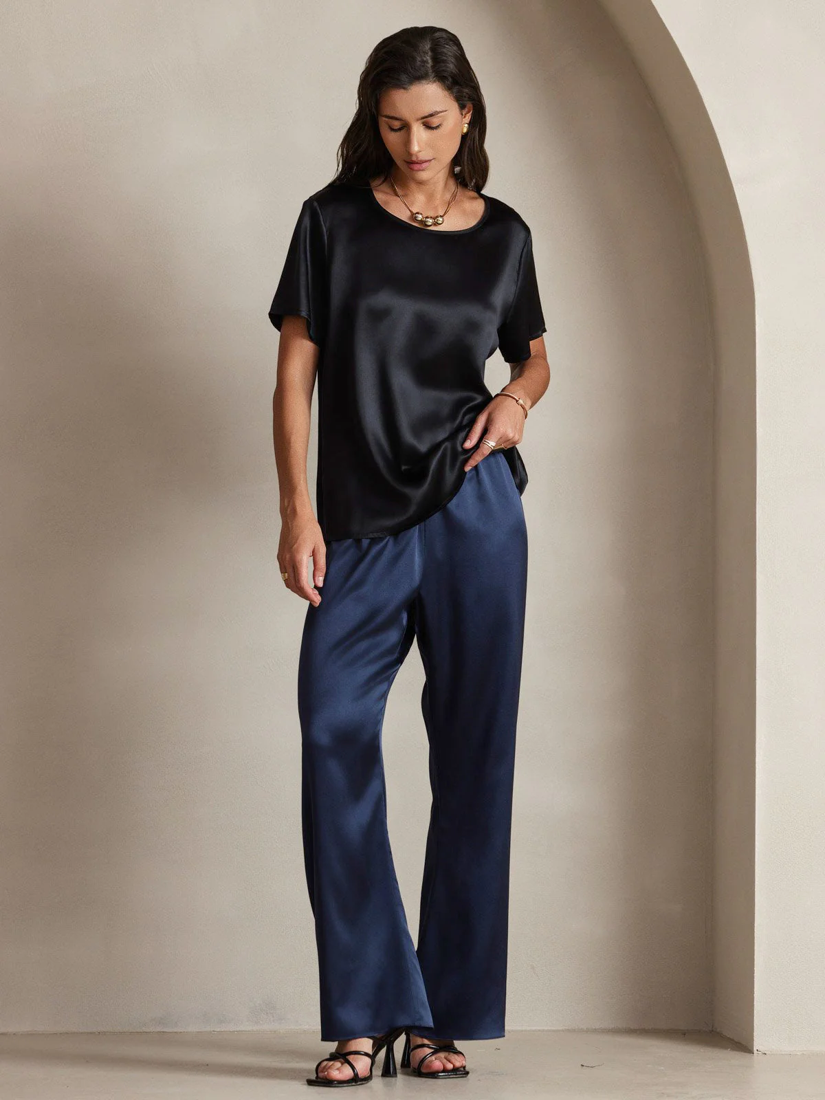 Clearance(Ships to UK Only) - Women's Pure Silk Short Sleeve Round Neck T-Shirt - Image 6